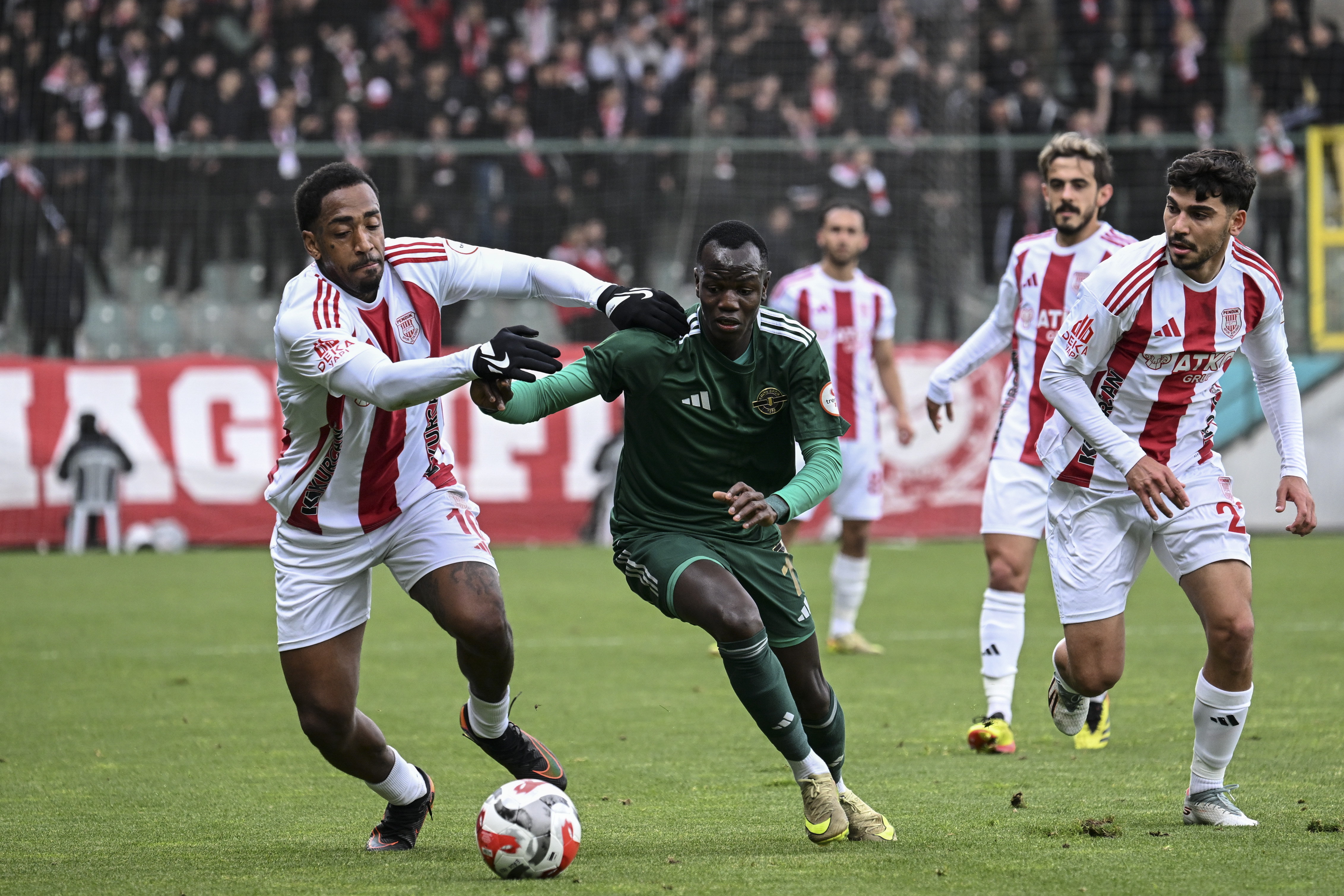 Esenler Erokspor Süper Lig biletini kaçırdı: Play-off'a kaldı