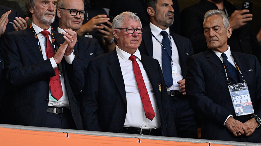 Alex Ferguson hastaneye kaldırıldı! İşte son durumu...