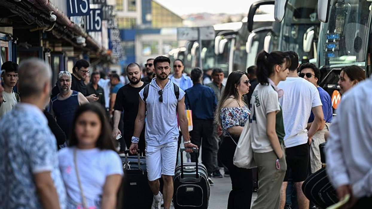 Bakan Ersoy: Kurban Bayramı tatilinin 9 gün olması turizm açısından olumlu olur