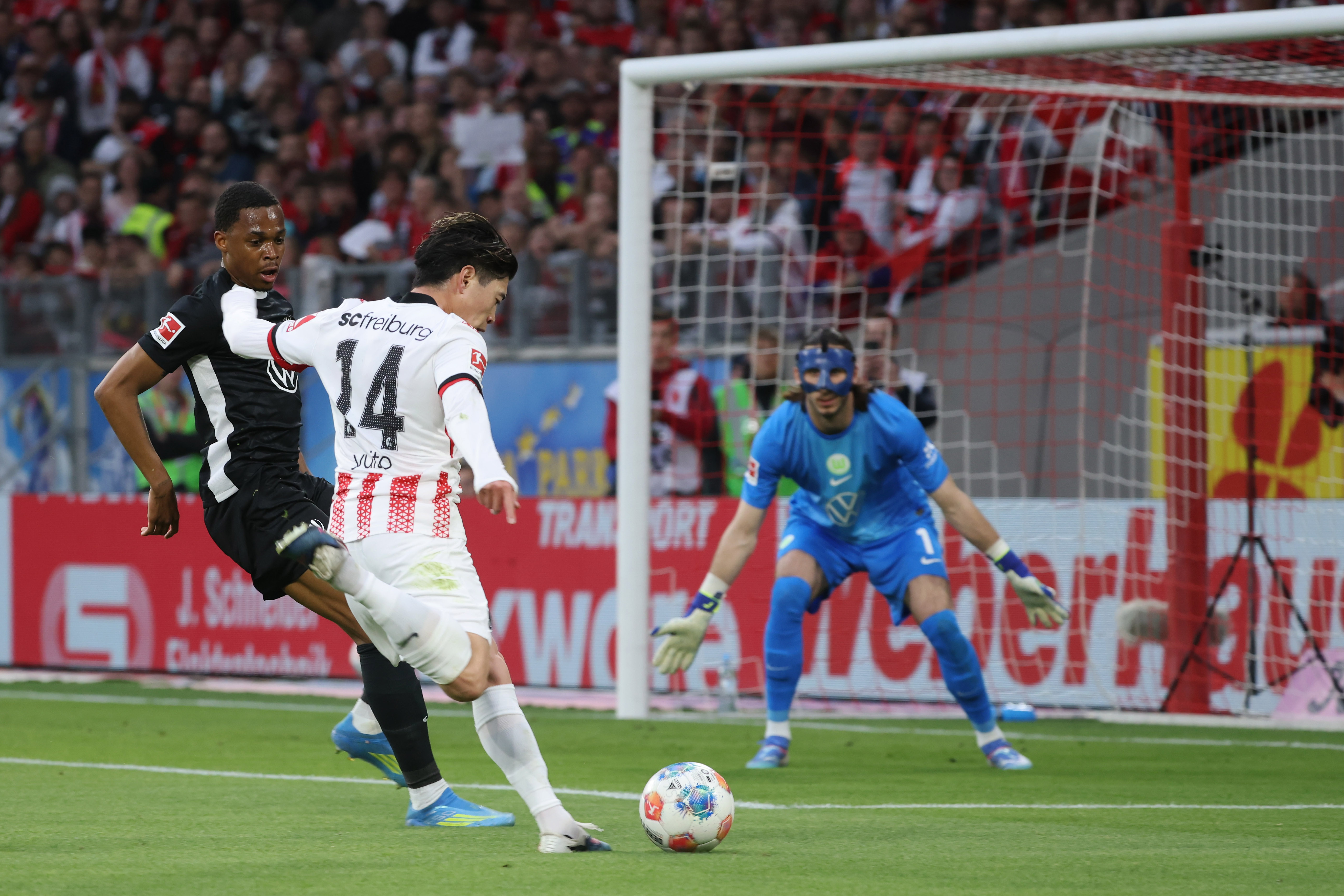Küme hattında Wolfsburg'dan kritik puan kaybı