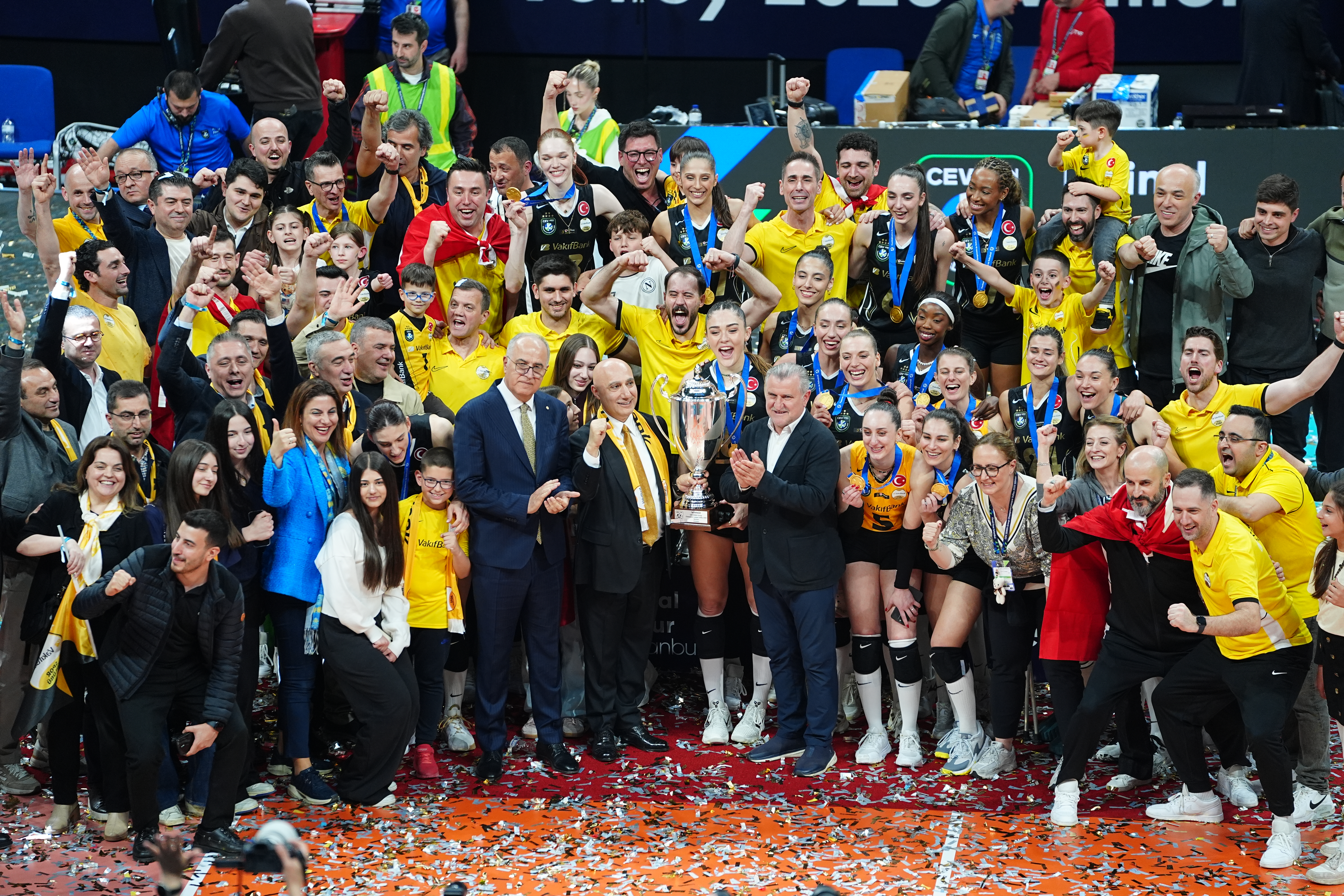 TFF'den şampiyon VakıfBank'a tebrik mesajı