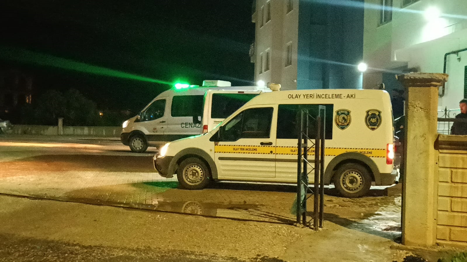 Adana'da eski çalışma arkadaşının silahla vurduğu kişi öldü