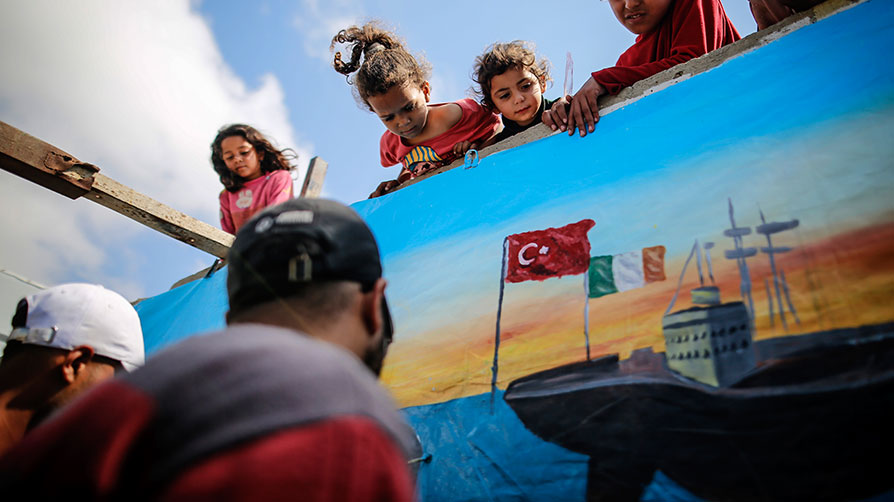 İrlandalı aktivistten Osmanlı hatırlatması: Türk kardeşlerimizle Gazze'ye gidiyoruz