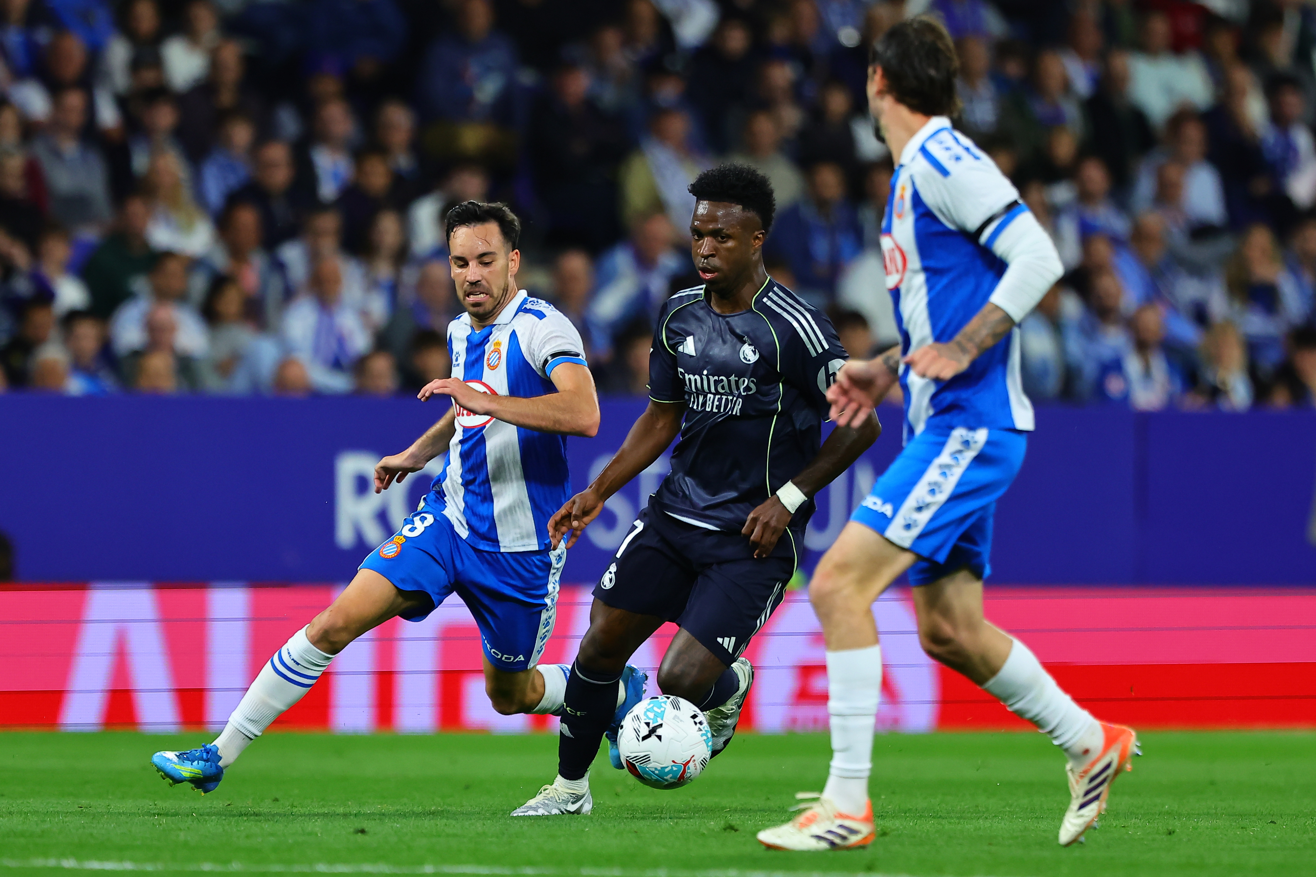 Vinicius sahneye çıktı! Real Madrid deplasmanda kazandı