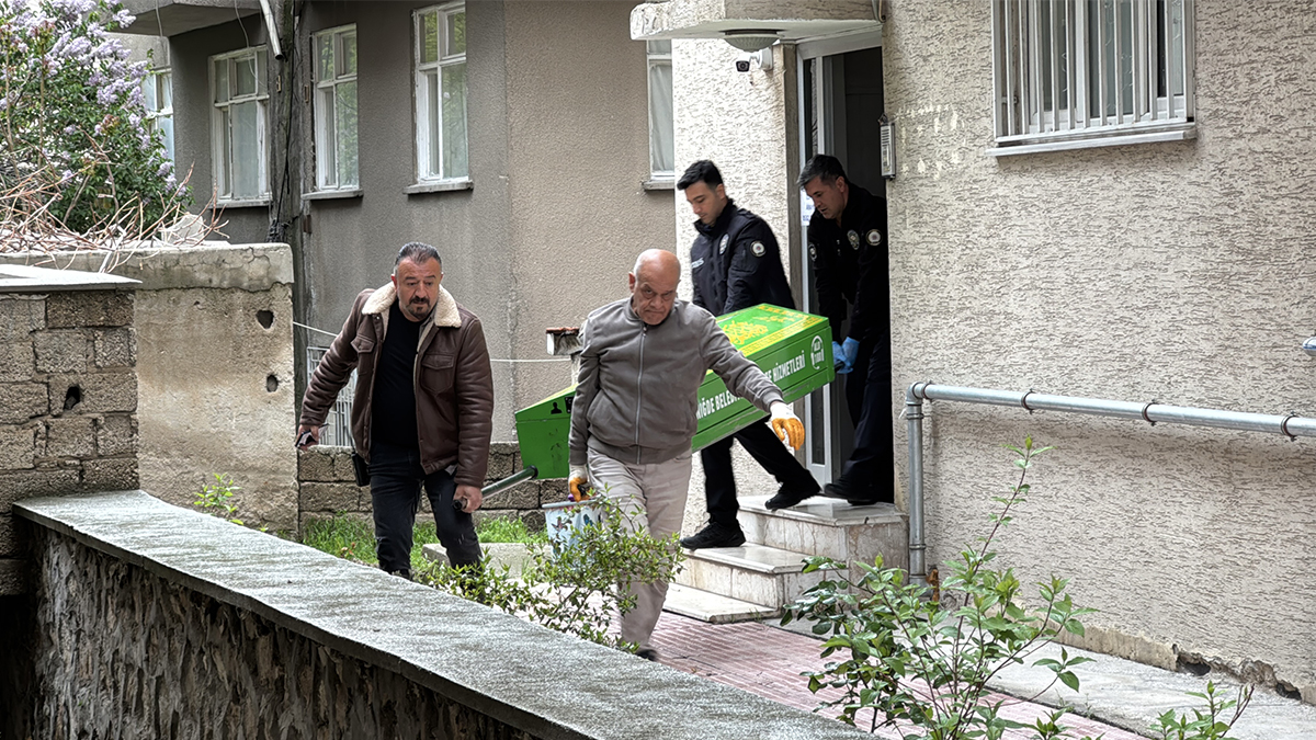Apart evde korkunç keşif: Genç adam ölü bulundu
