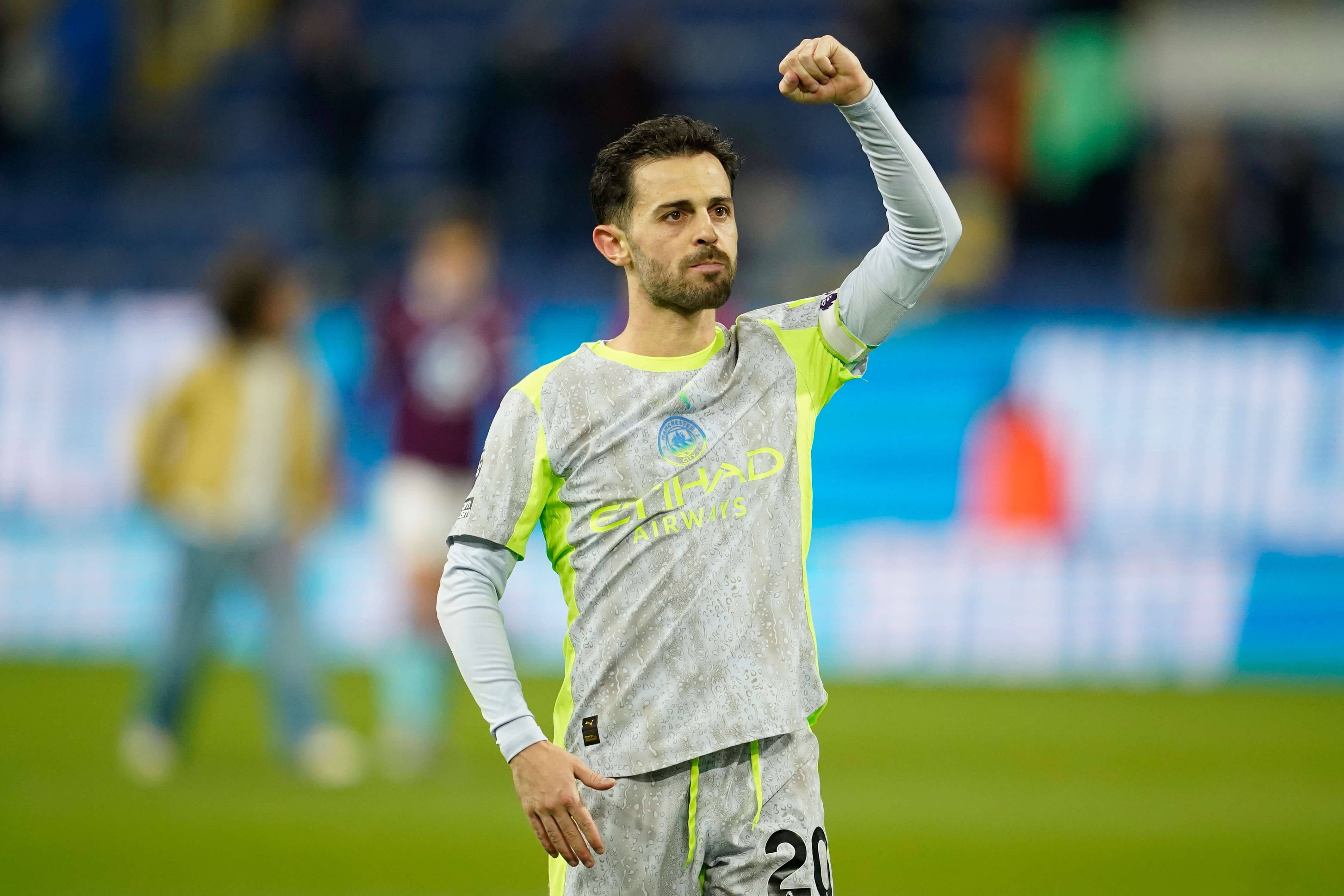 Bernardo Silva adım adım Barcelona'ya