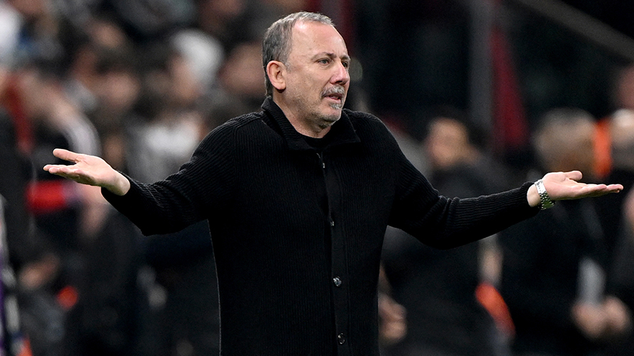 Sergen Yalçın'dan tribünlere cevap! 