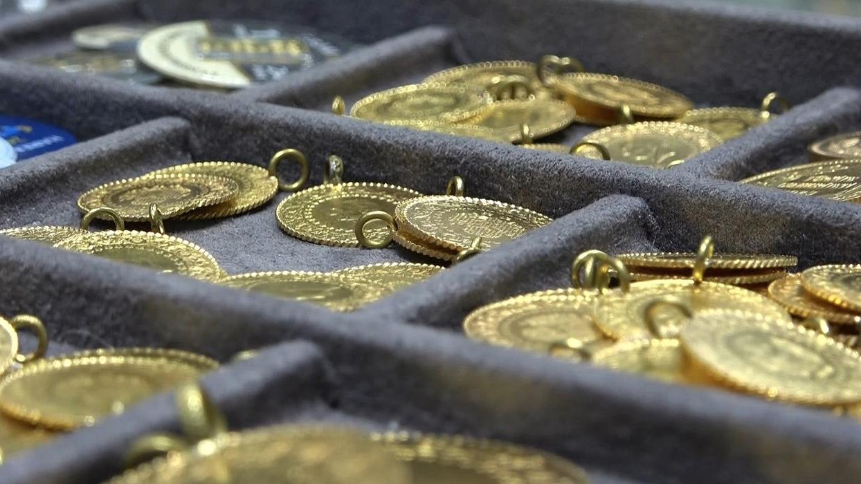 Altın fiyatları uçuşta! Gram altın sert yükseldi