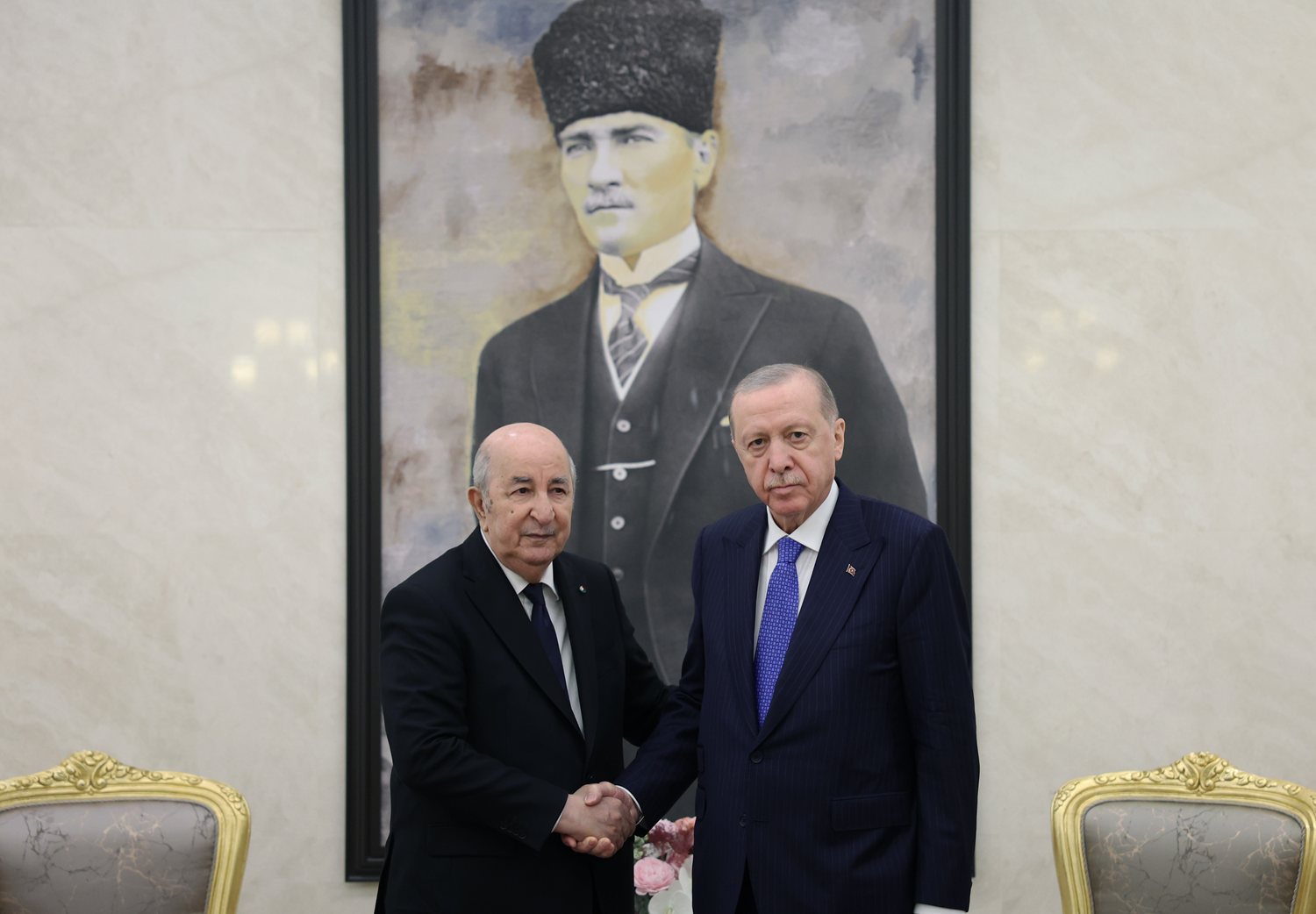 Cumhurbaşkanı Erdoğan, Cezayir Cumhurbaşkanı Tebbun'u Esenboğa Havalimanı'nda karşıladı