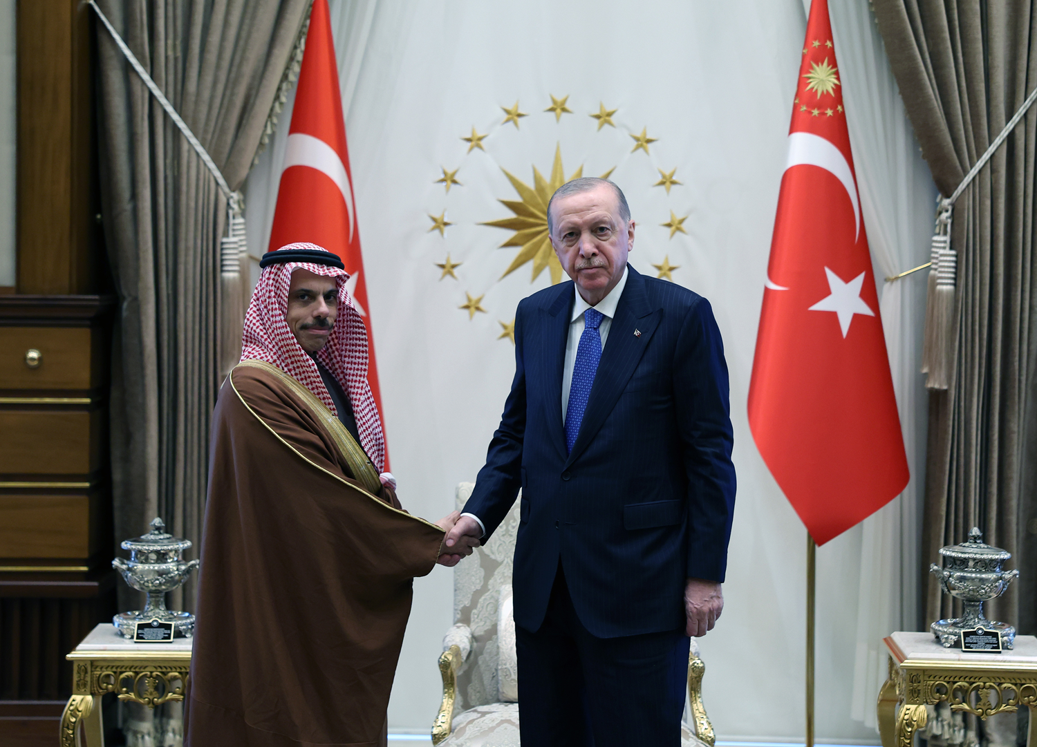 Cumhurbaşkanı Erdoğan, Suudi Arabistan Dışişleri Bakanı Ferhan'ı kabul etti