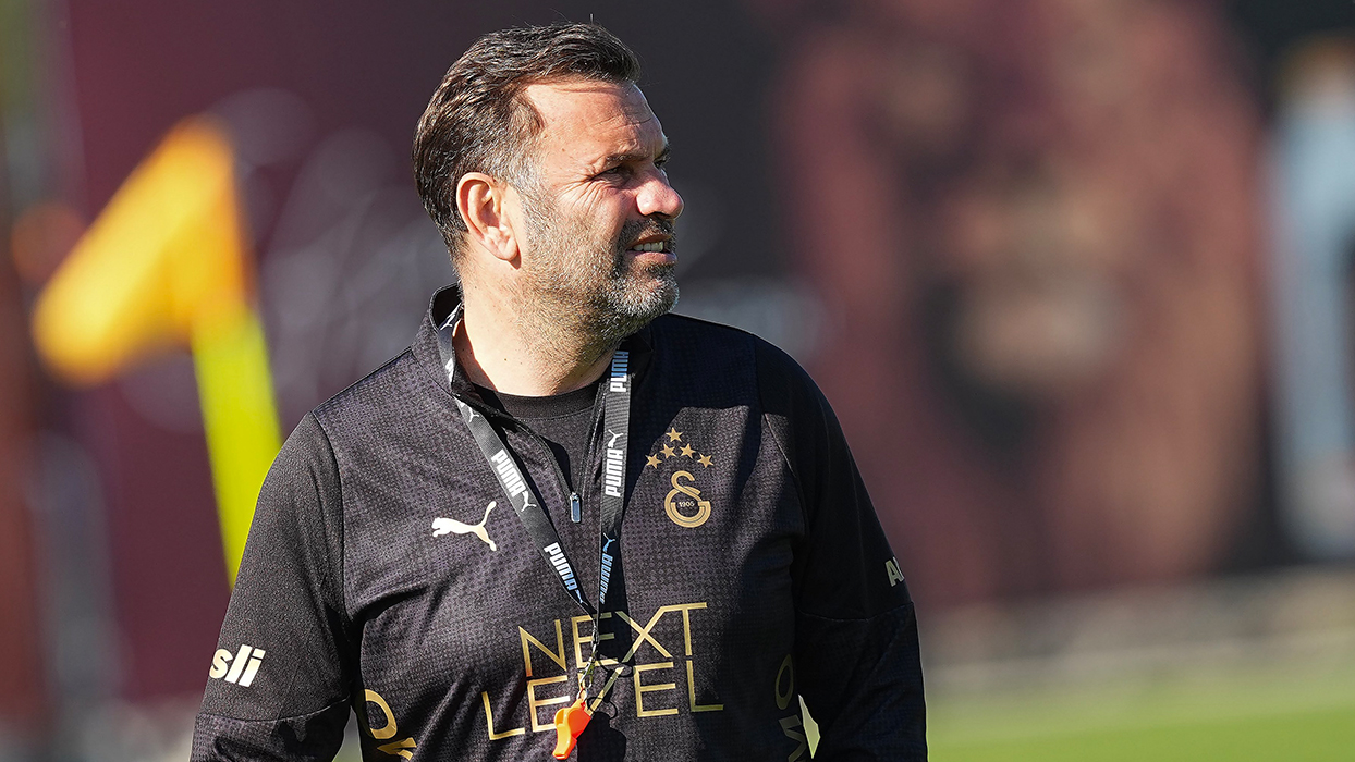 Galatasaray, Antalyaspor mesaisini sürdürüyor