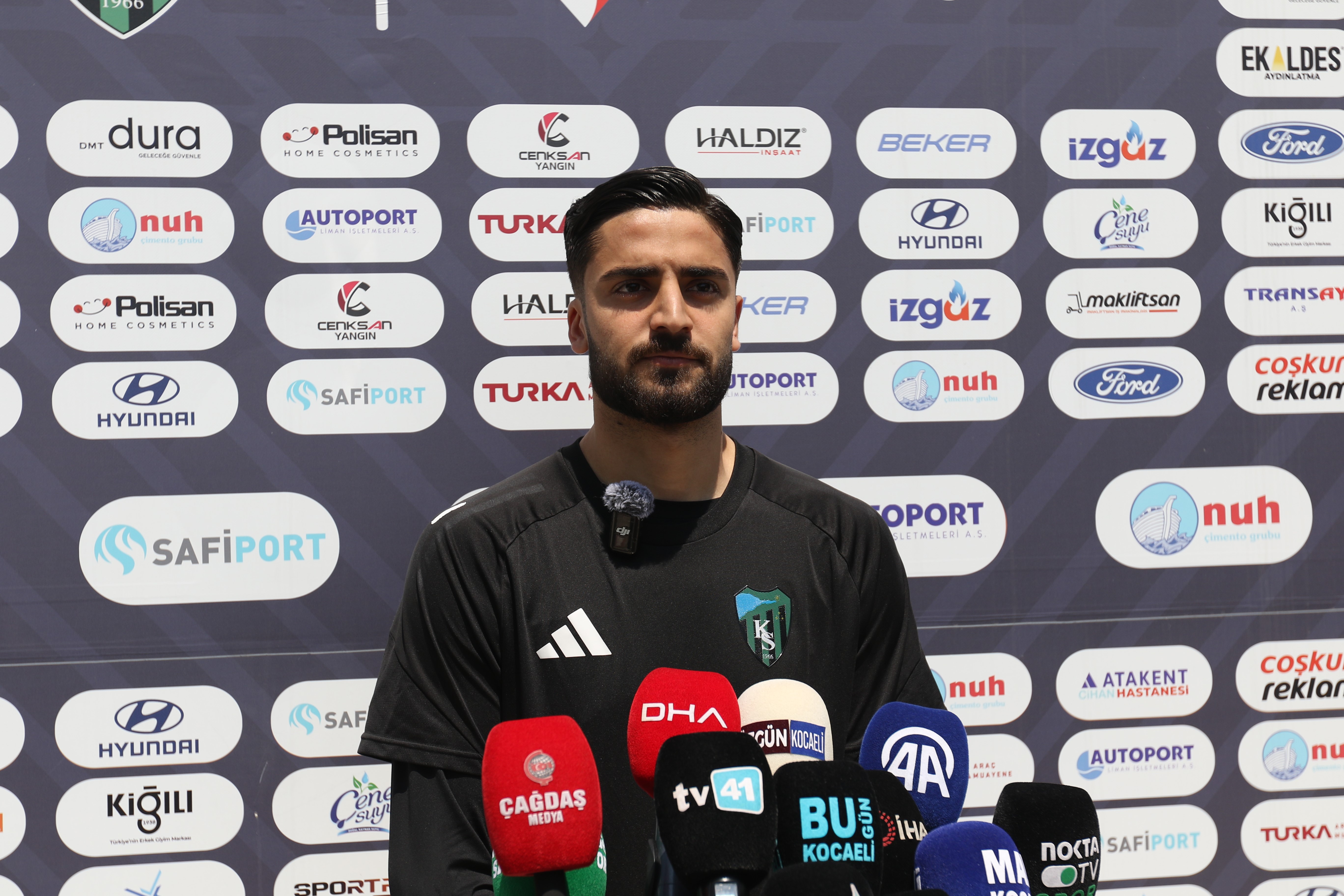 Serhat Öztaşdelen: Umarım uzun yıllar Kocaelispor kalesini korurum 