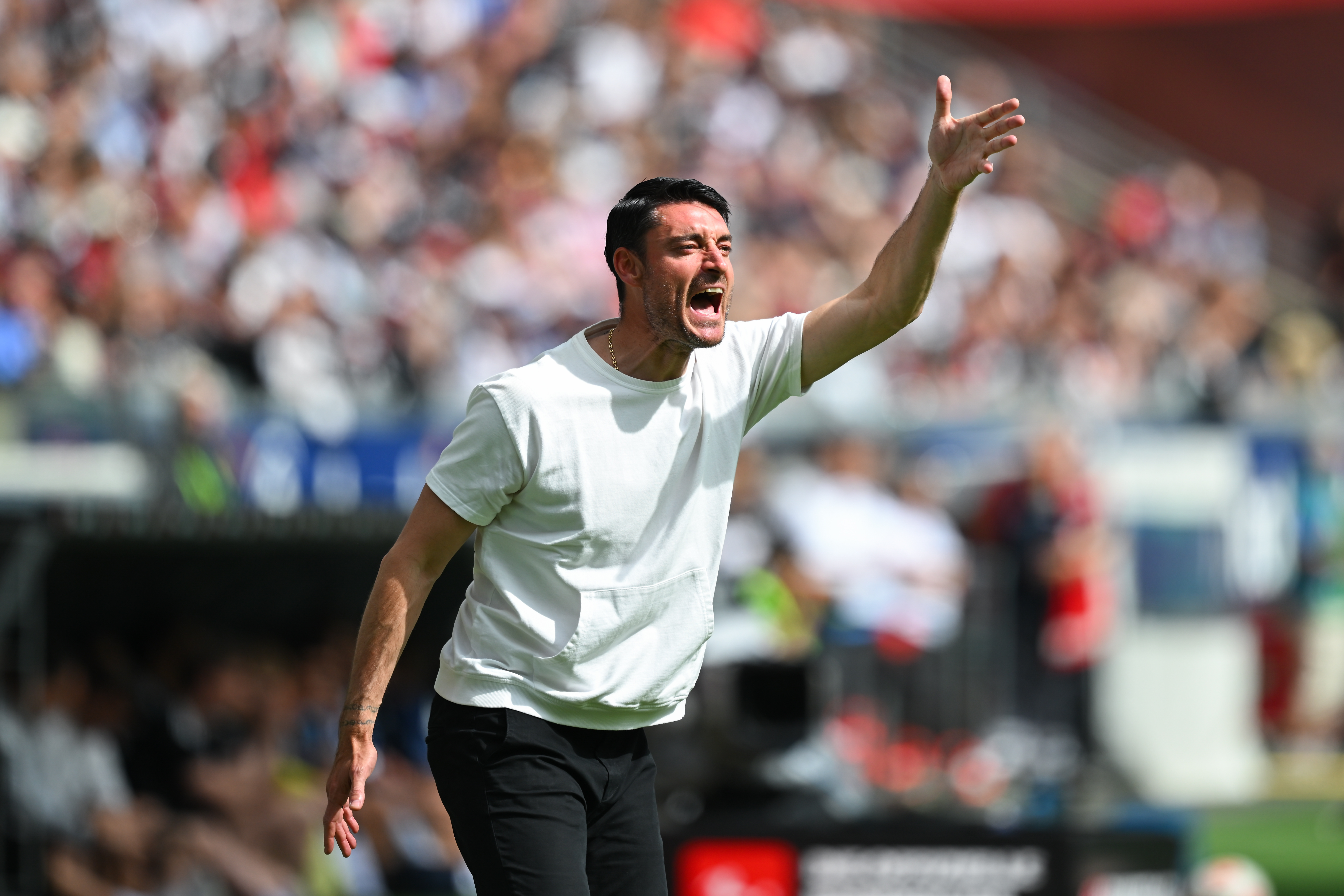 Eintracht Frankfurt'ta Albert Riera dönemi kapanmak üzere