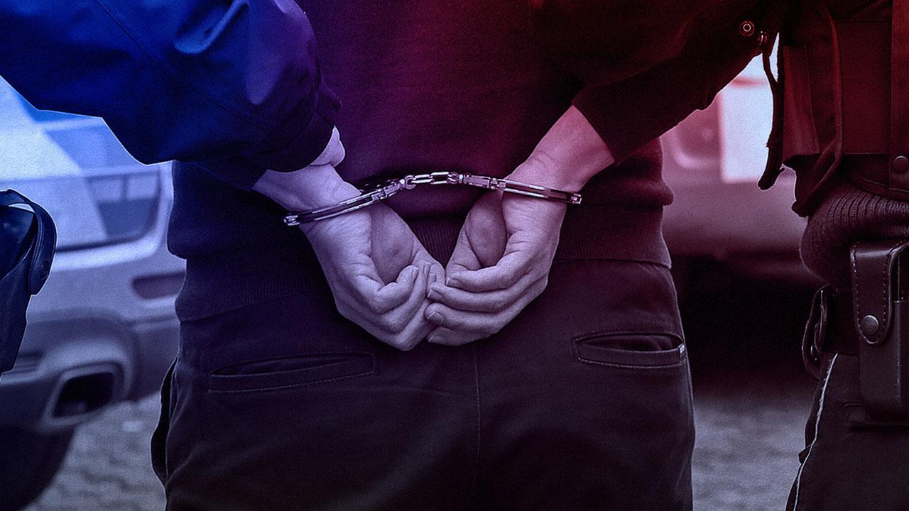 İzmir'in 2 ilçesinde dev operasyon: Onlarca kilo uyuşturucu ele geçirildi
