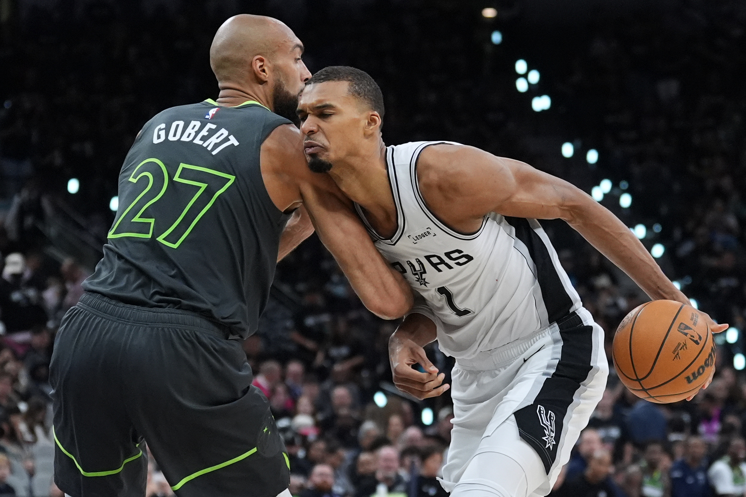 Minnesota Timberwolves seride durumu eşitledi