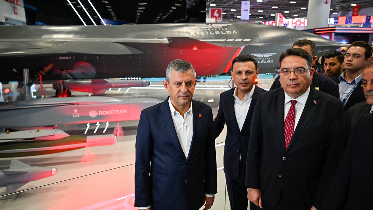 Özgür Özel balıkları çabuk unuttu! CHP bile SAHA 2026'ya hayran kaldı 