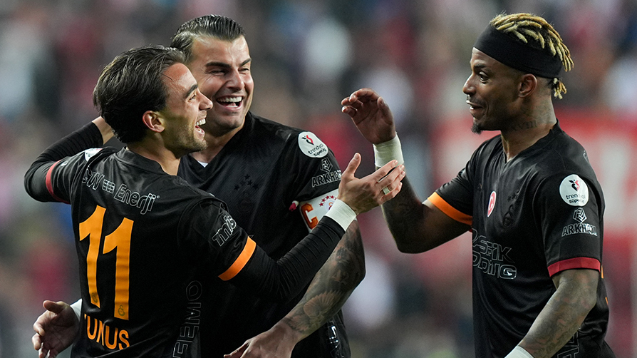 Lider, şampiyonluk için sahaya çıkacak! G.Saray, Antalyaspor'u ağırlayacak