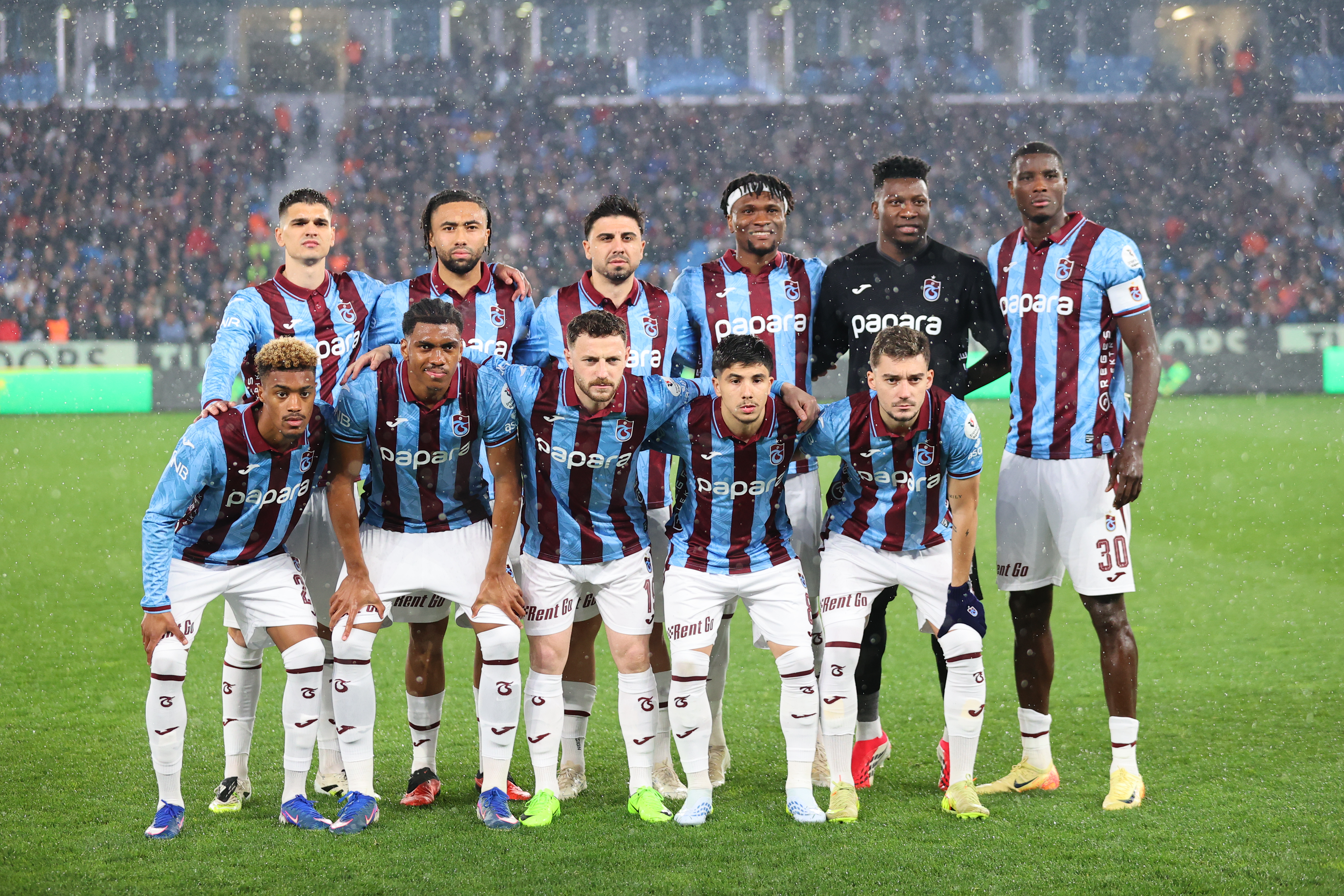 Trabzonspor kafilesi İstanbul'a hareket etti!