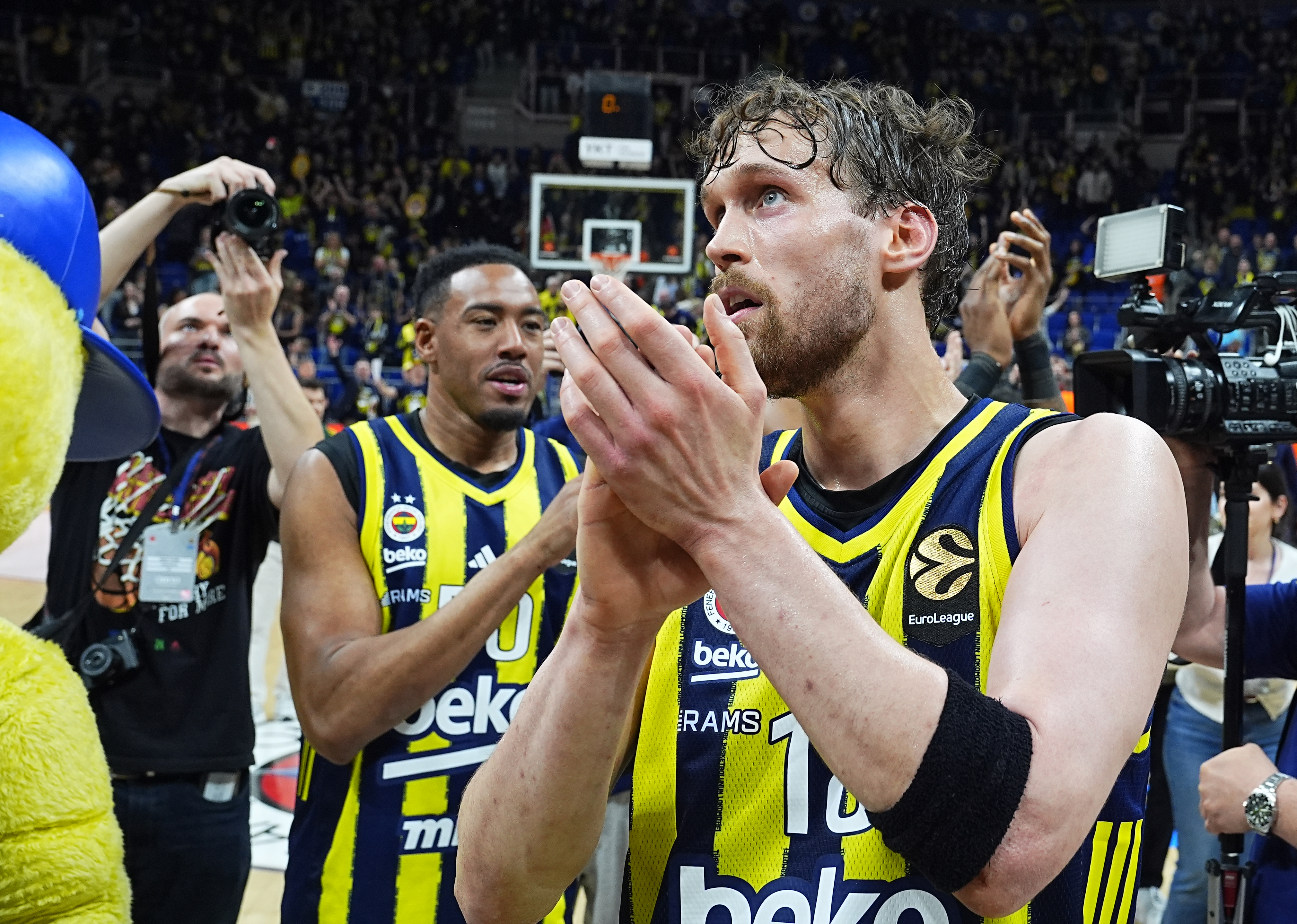 Fenerbahçe Beko'ya Avrupa basınından övgüler!