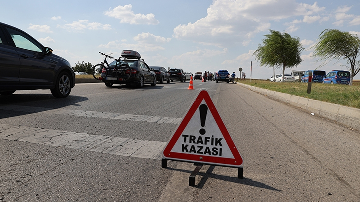 Kırıkkale'de feci kaza: Yaralılar hastaneye kaldırıldı