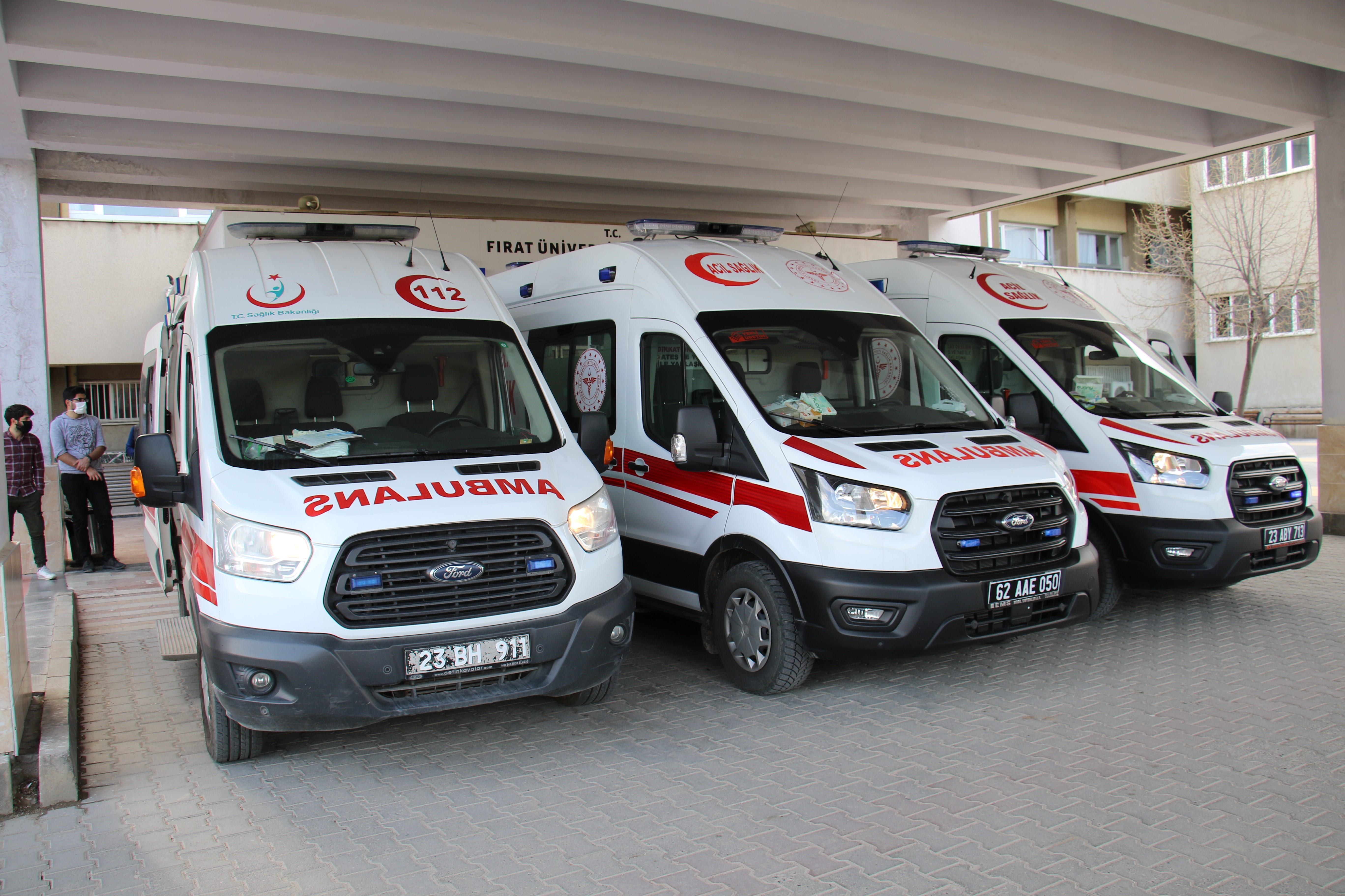 Boş sandığı tabanca ateş aldı: 19 yaşındaki genç kendini vurdu
