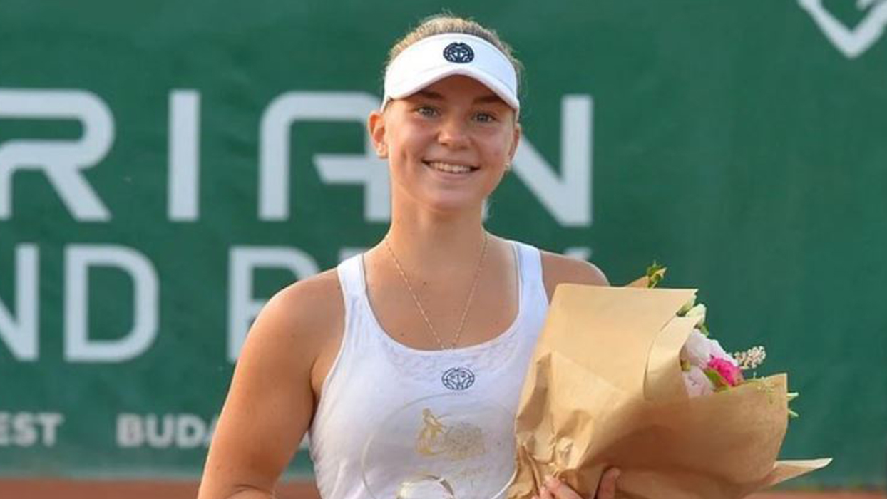Maria Timofeeva, İstanbul Open'da kupayı kaldırdı