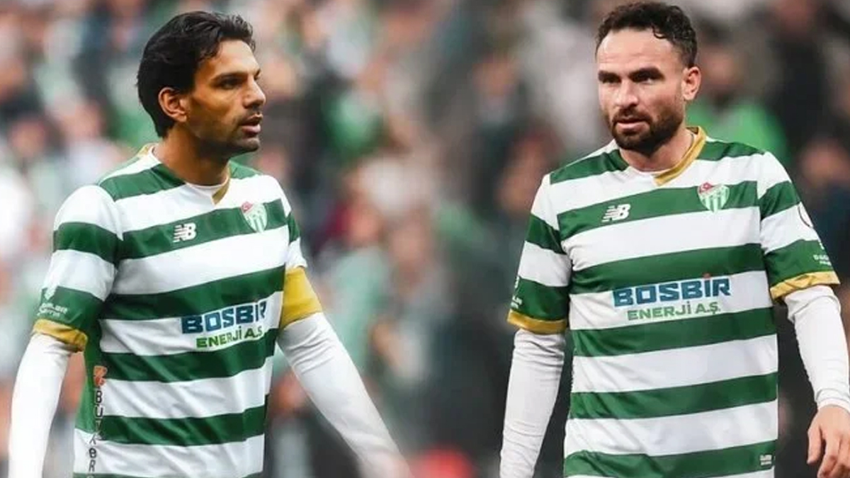 Bursaspor'da kaptanlar ile yollar ayrıldı