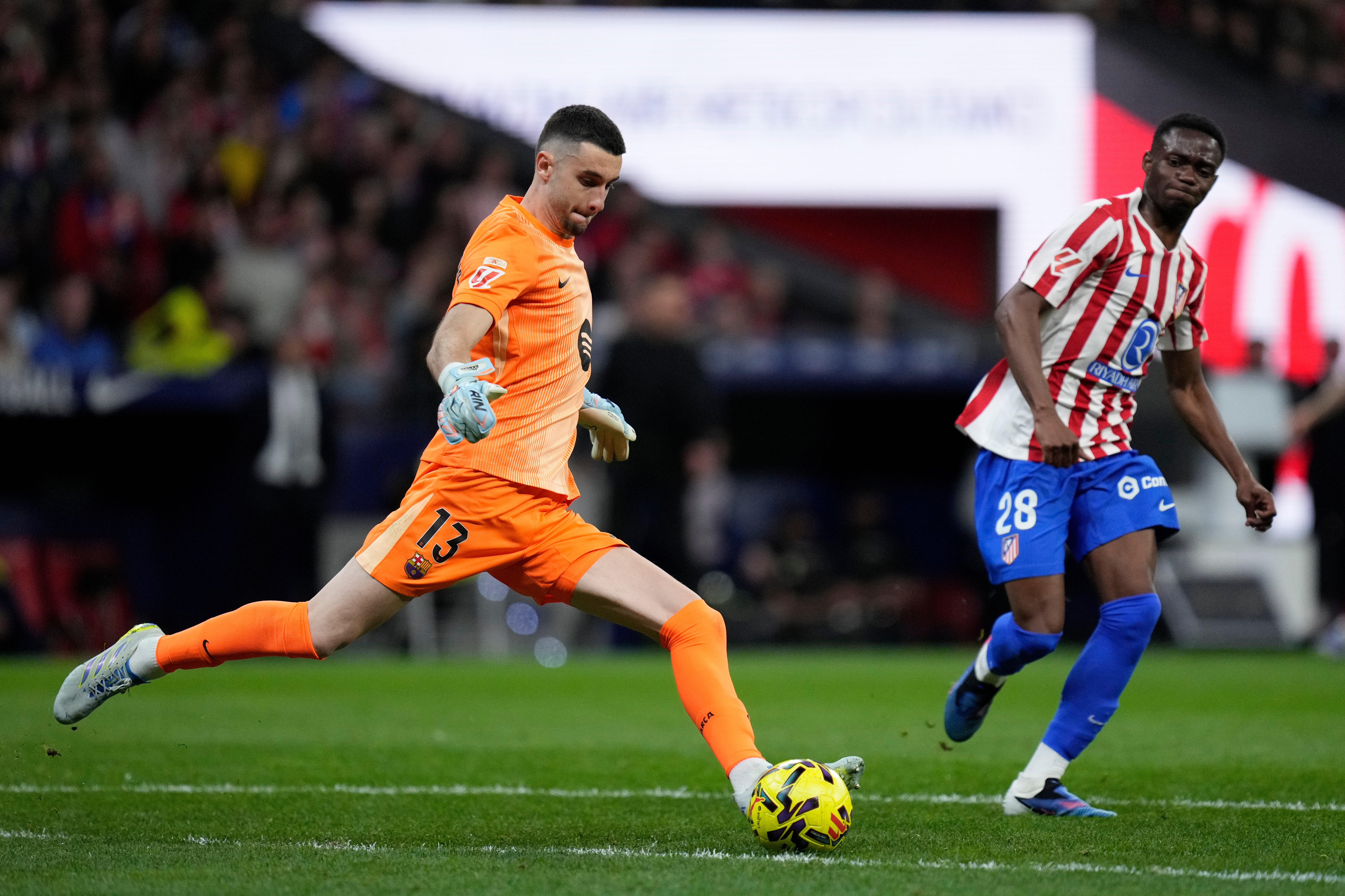 Wojciech Szczesny, Joan Garcia'yı öve öve bitiremedi: Benden çok daha iyi