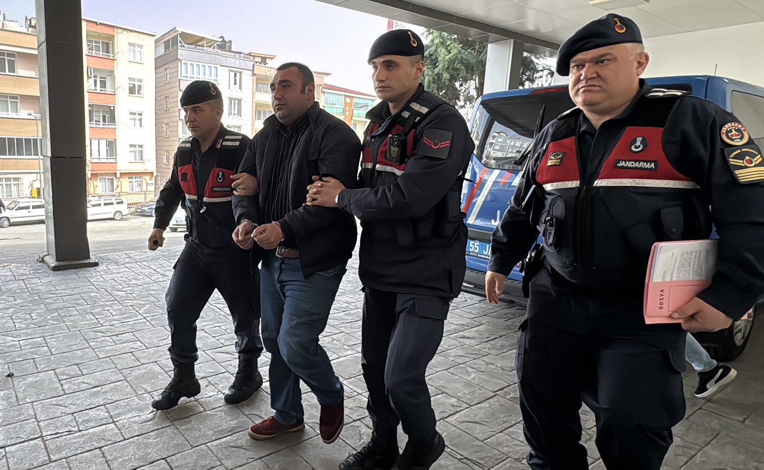 Samsun'da evlat dehşeti: Tartıştığı babasına kurşun yağdırdı