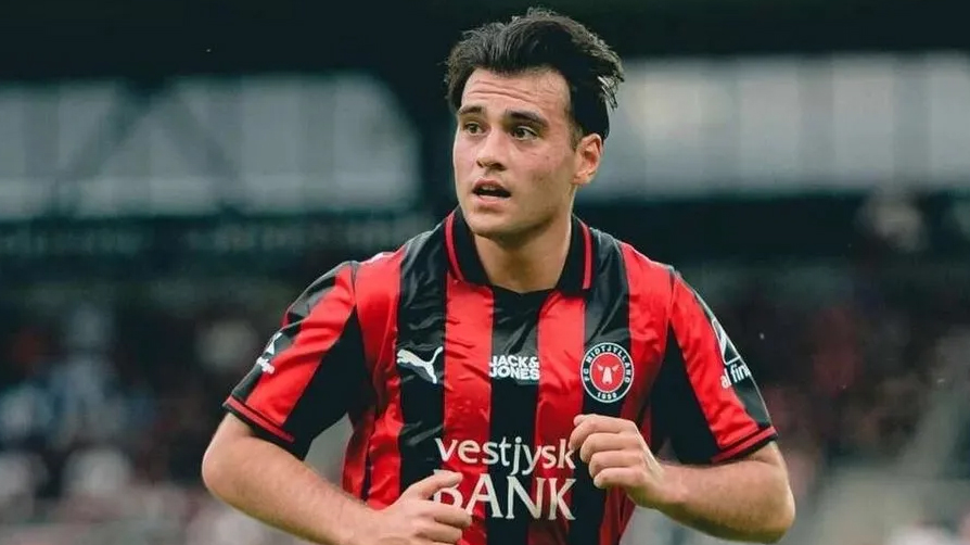 Süper Lig devleri çarpışıyor! Türk yıldız için dev rekabet...