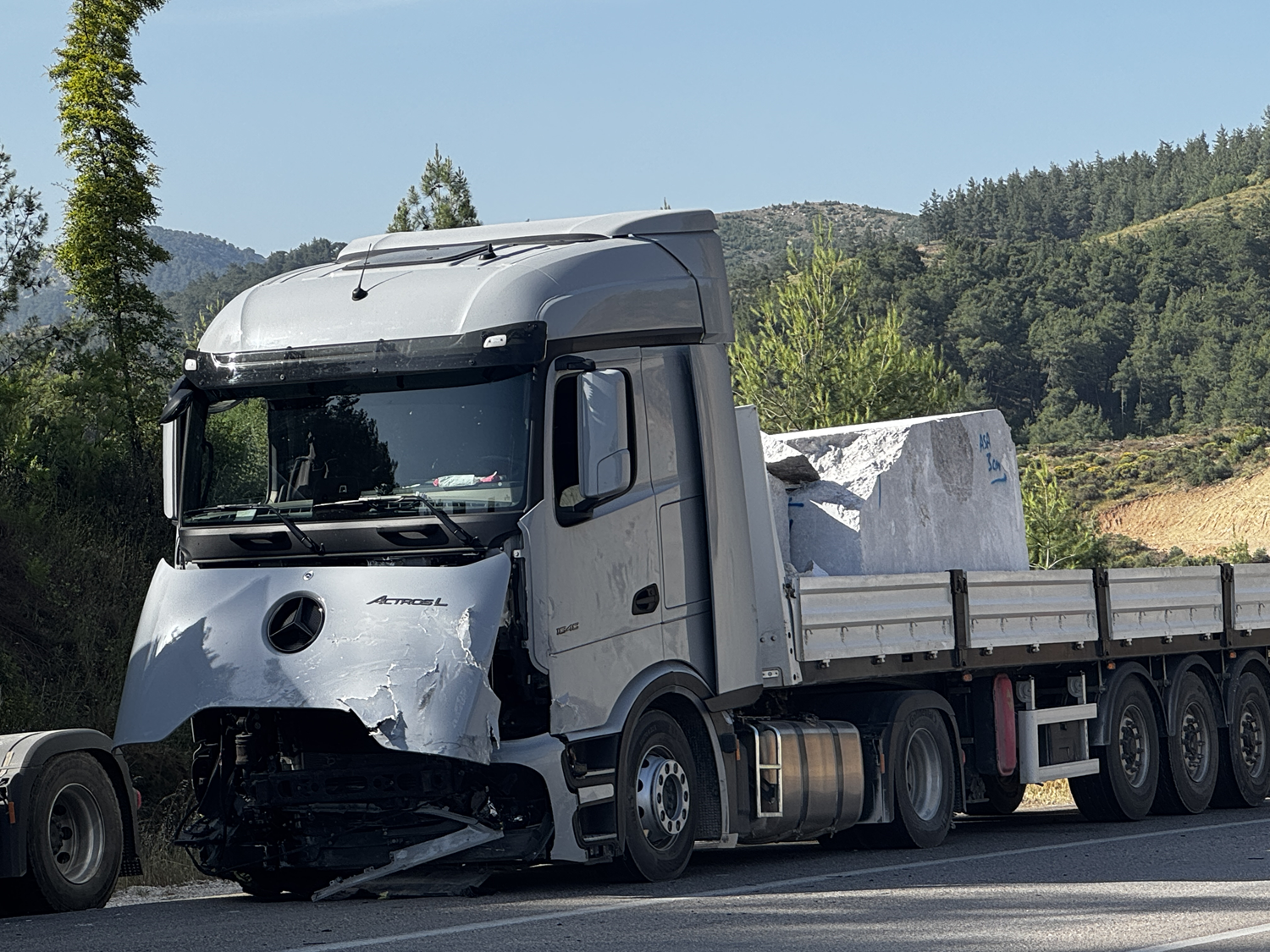 Antalya-Isparta kara yolunda feci kaza! 2 kişi öldü