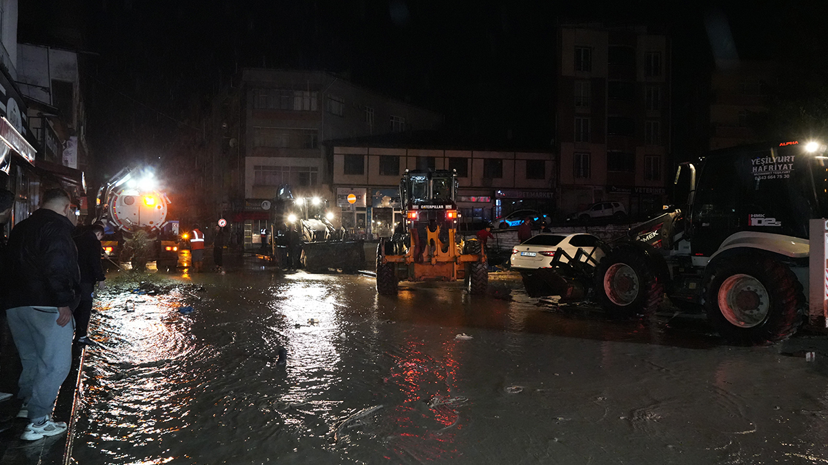 Samsun Havza'da sel felaketi: 3 okul için bir gün ara kararı