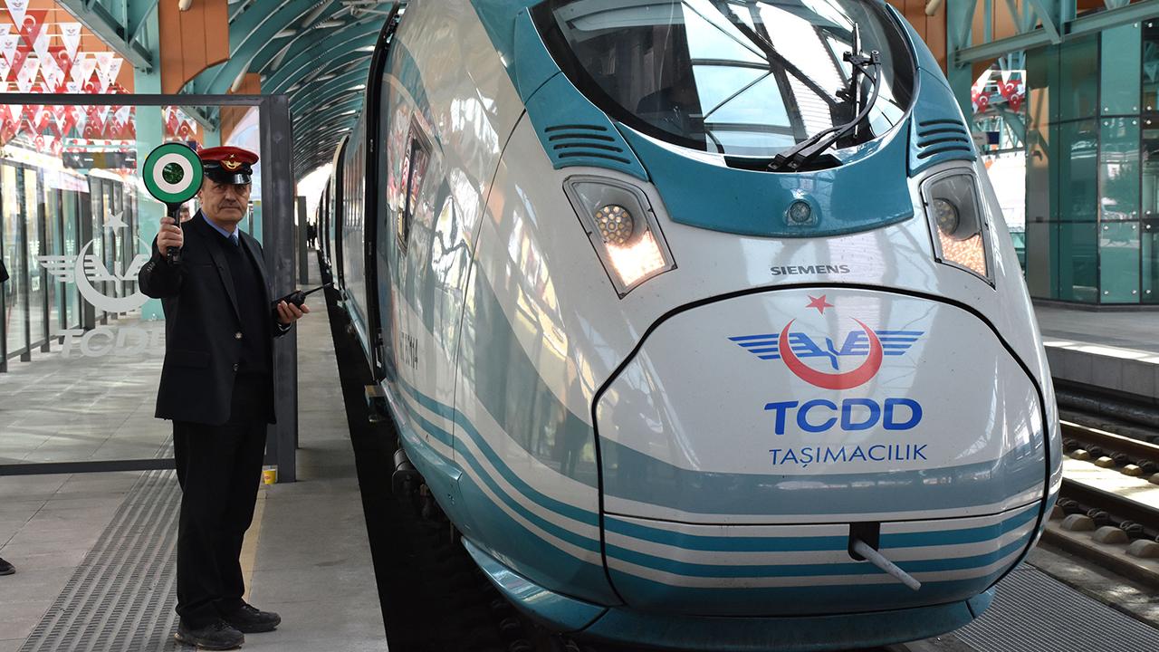 Tren seferlerine 