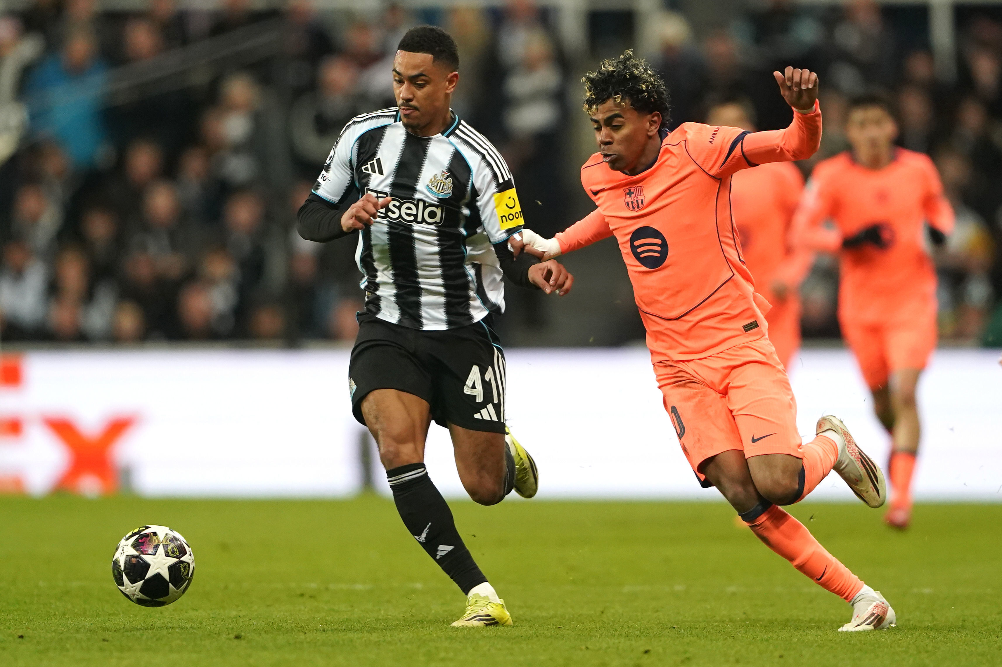 Bayern Münih, Anthony Gordon transferinde geri adım attı
