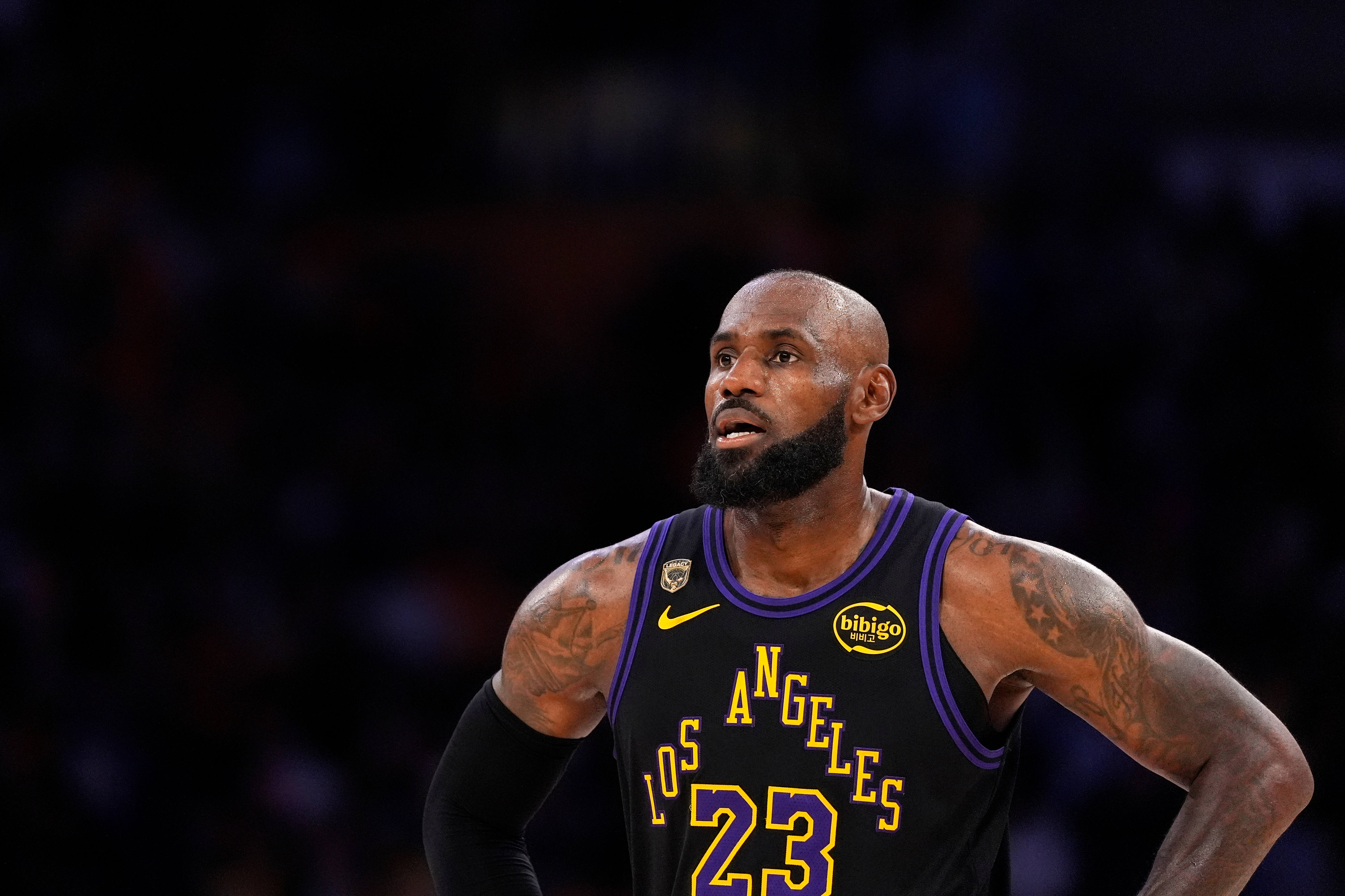 LeBron James'in gelecek planının şekillenmesinde Los Angels Lakers'ın tutumu önemli