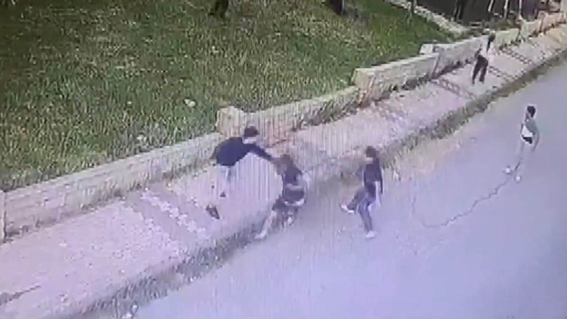 Bir akran cinayeti daha: Büyükçekmece'de kan donduran anlar kamerada