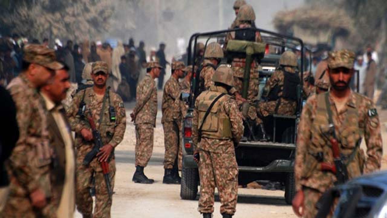 Pakistan'da terörle mücadele: 5 militan etkisiz hale getirildi