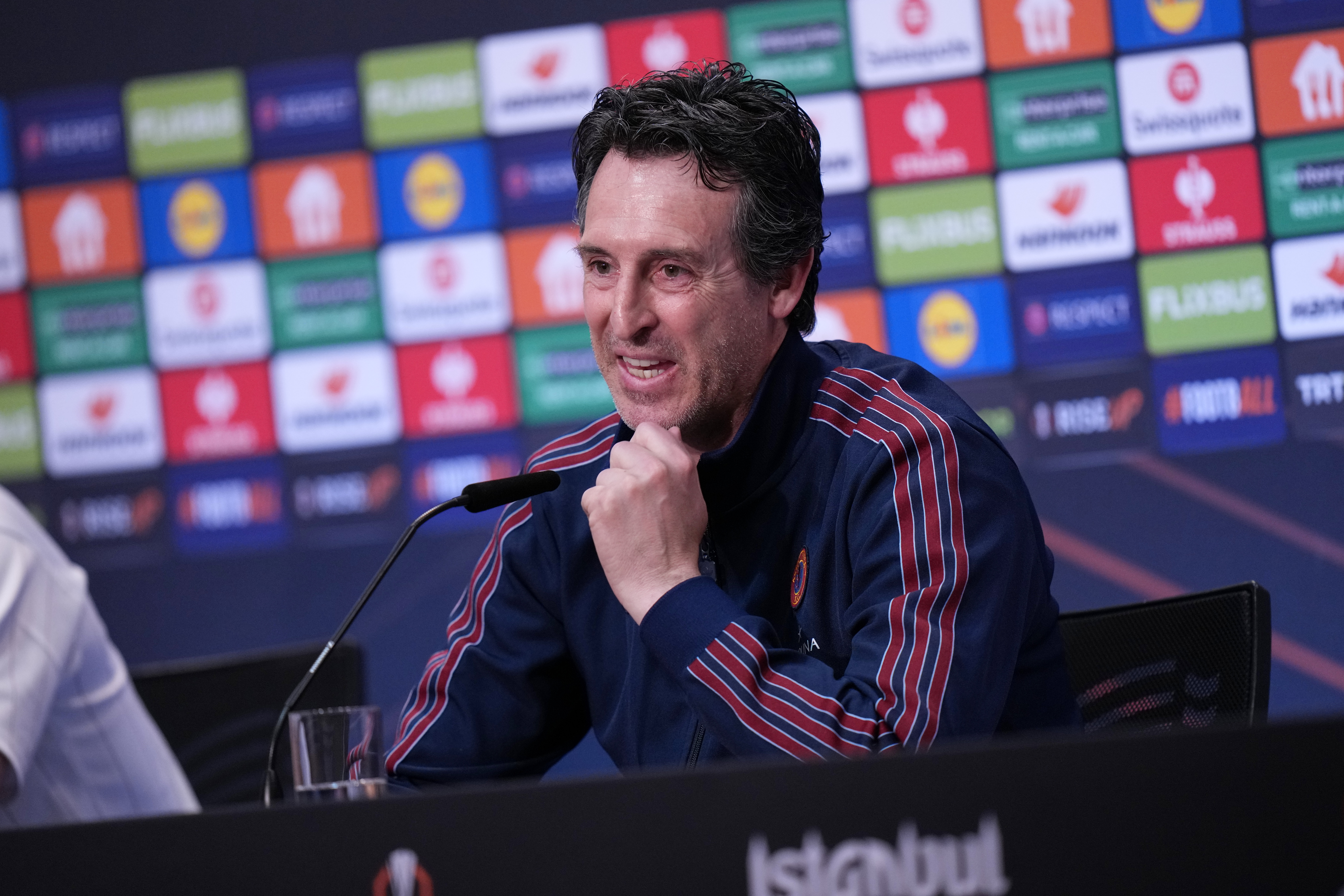 Aston Villa Teknik Direktörü Emery: Kendimize güvenimiz tam