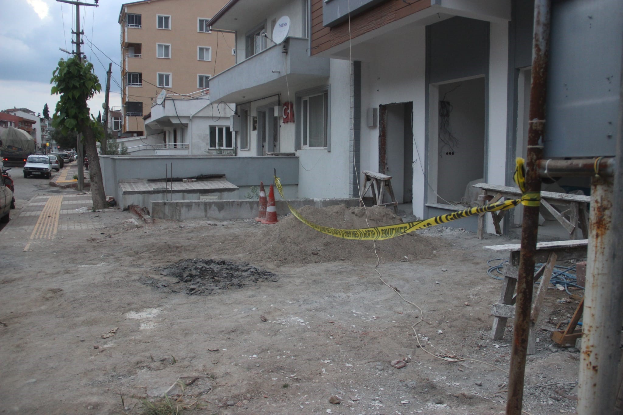 Çanakkale'de inşaatta elektrik akımına kapılan işçi ağır yaralandı