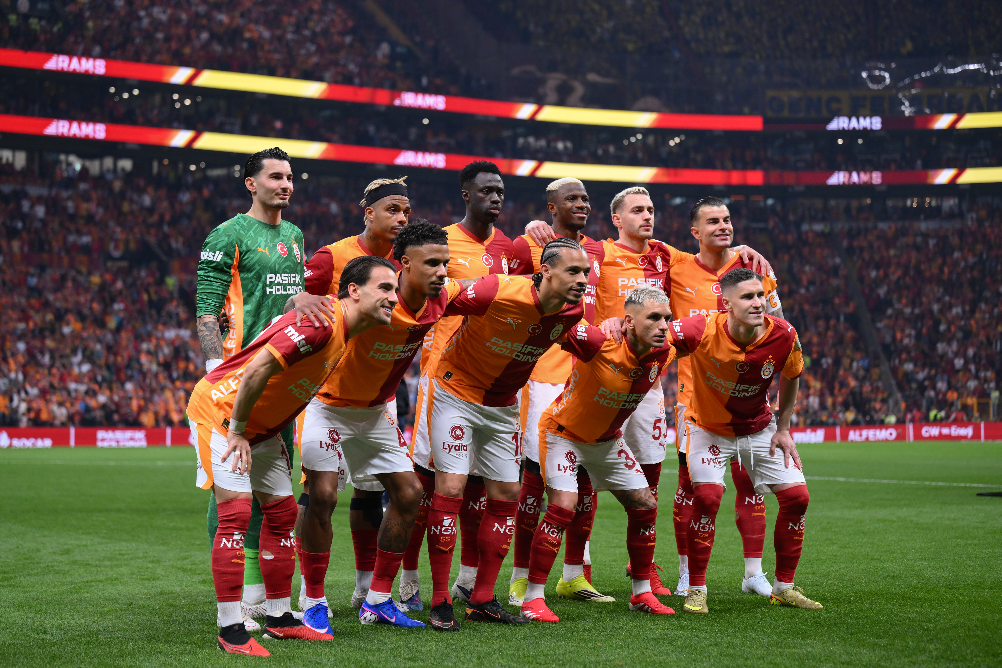 Şampiyon Galatasaray'dan unutulmaz sezon! Avrupa'da da dikkat çektiler...