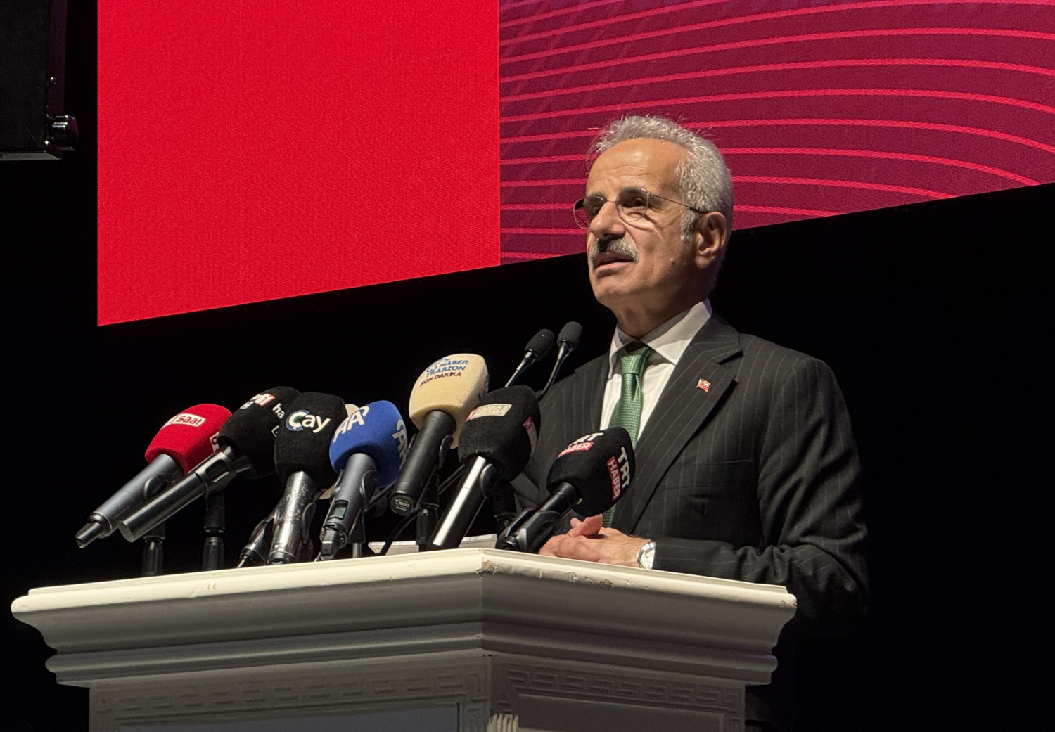 Dev hizmet için geri sayım! Bakan Uraloğlu: Yıl içerisinde yapım çalışmalarına başlayacağız