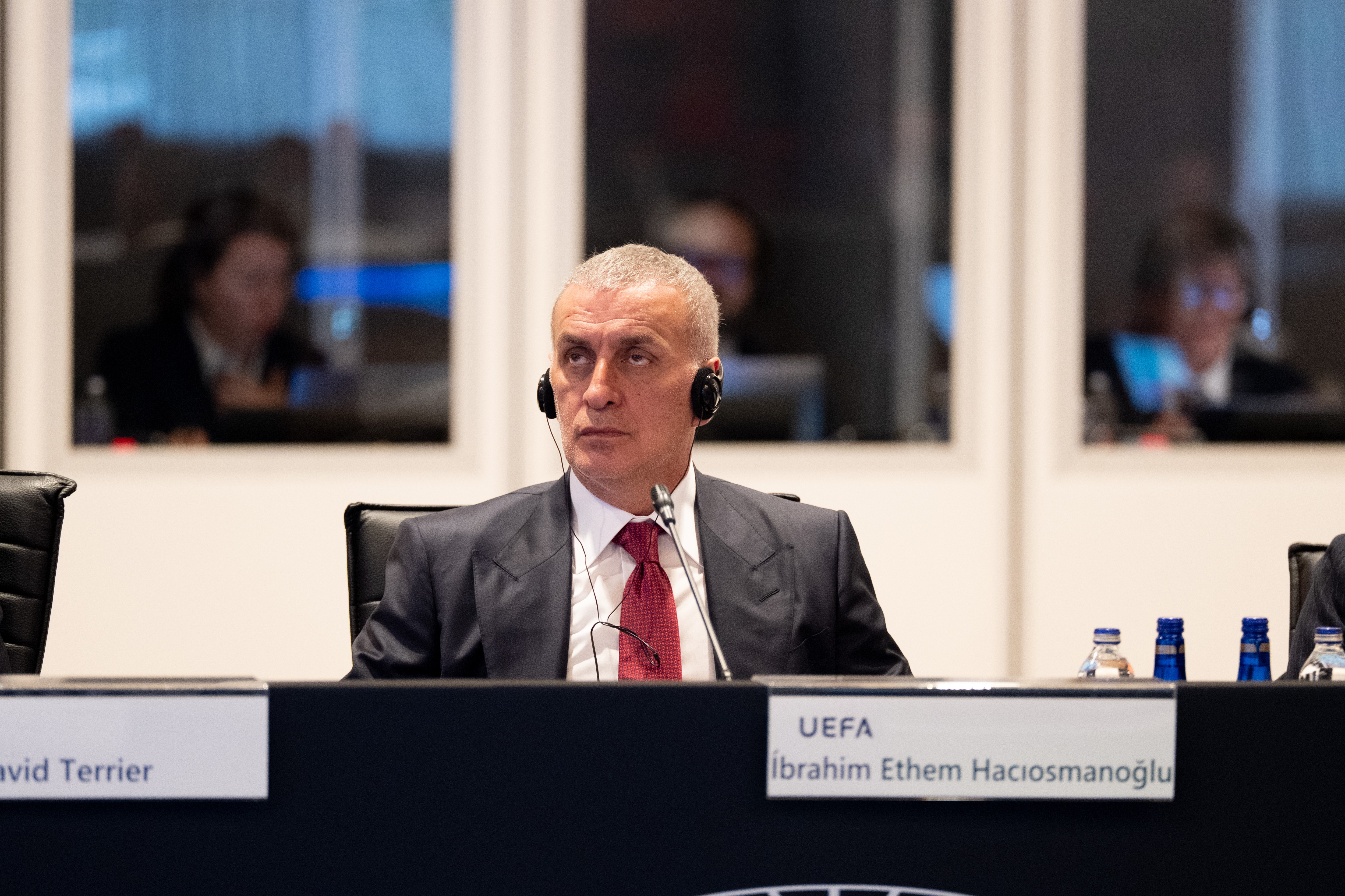 TFF Başkanı Hacıosmanoğlu, UEFA Yönetim Kurulu Toplantısı'nda yer aldı