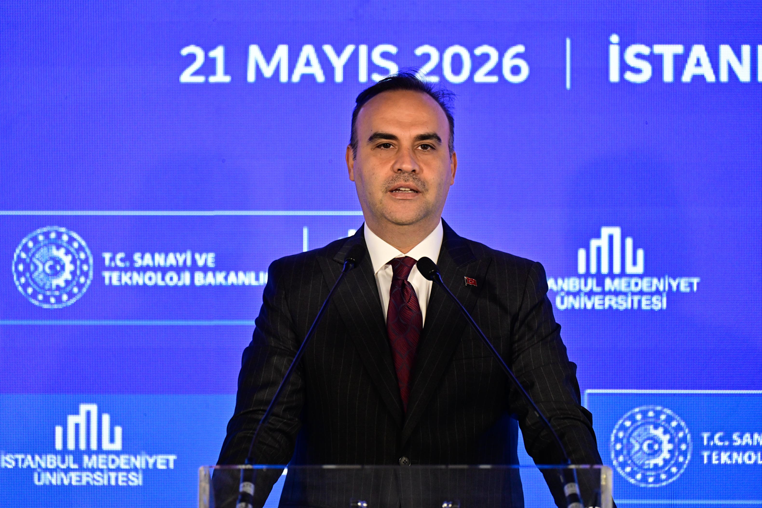 Bakan Kacır: Gençlerimizin yenilikçi fikirlerini somut projelere dönüştürüyoruz