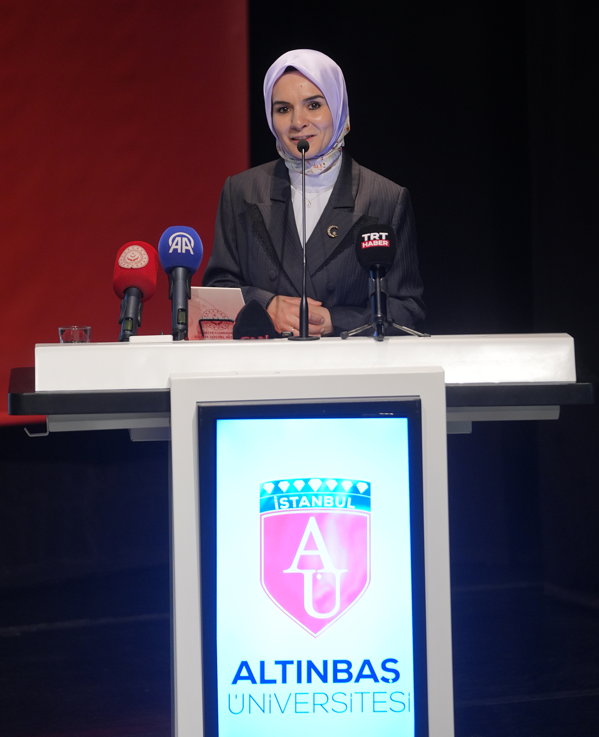 Bakan Göktaş: Ailede kurulan dil, çocuğun kuracağı hayatın temelidir