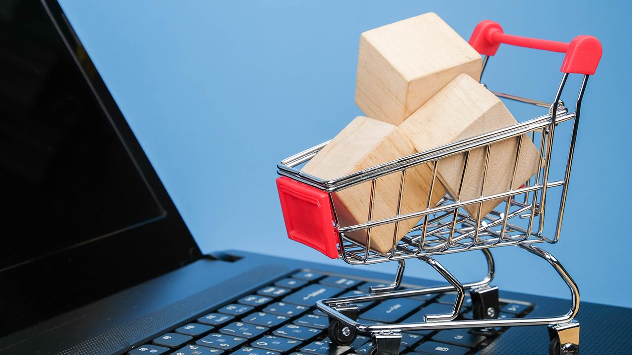 Bayram hazırlıkları ve tatil planları e-ticareti hareketlendirdi