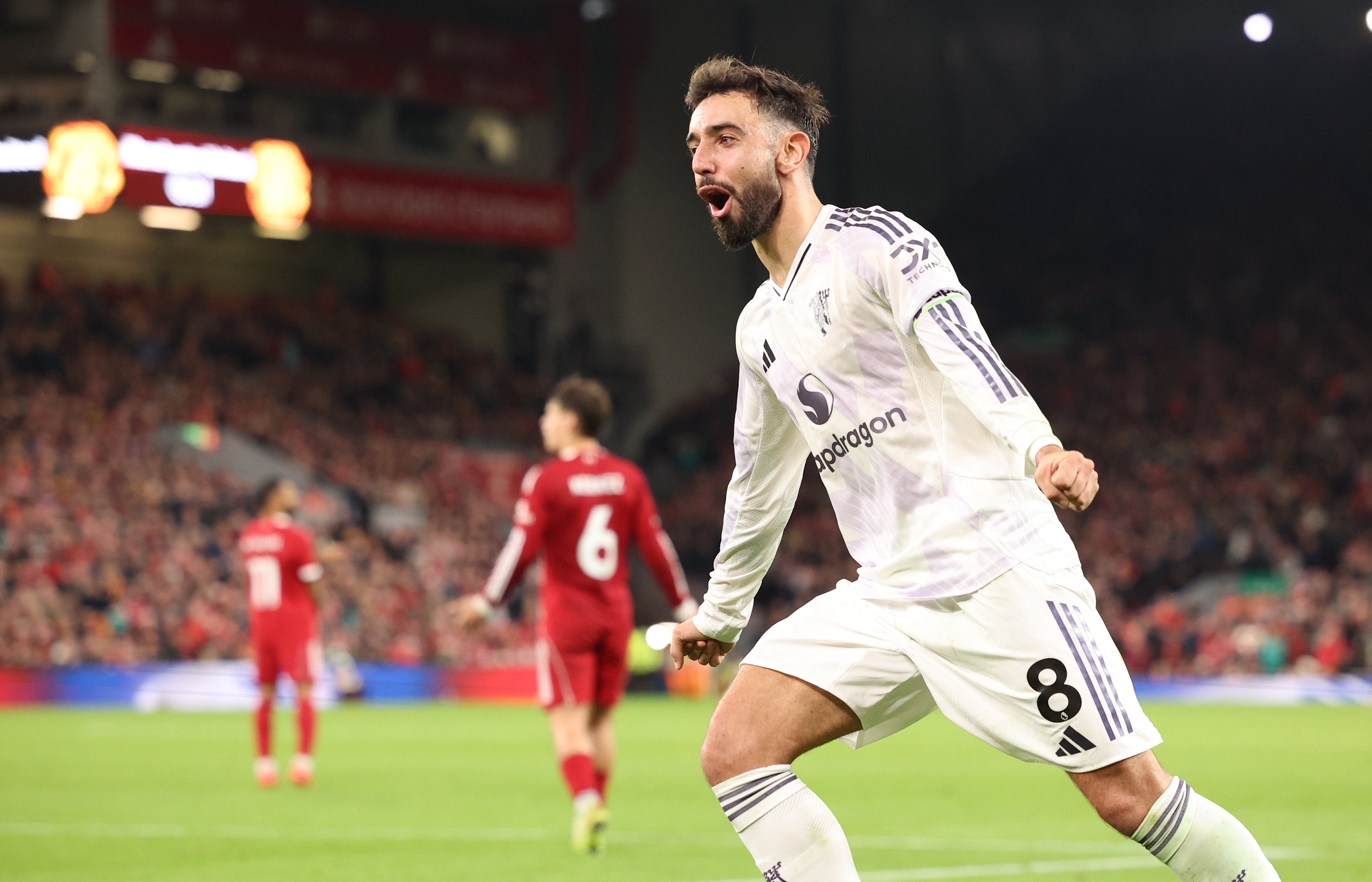 Premier Lig'de yılın futbolcusu Bruno Fernandes!