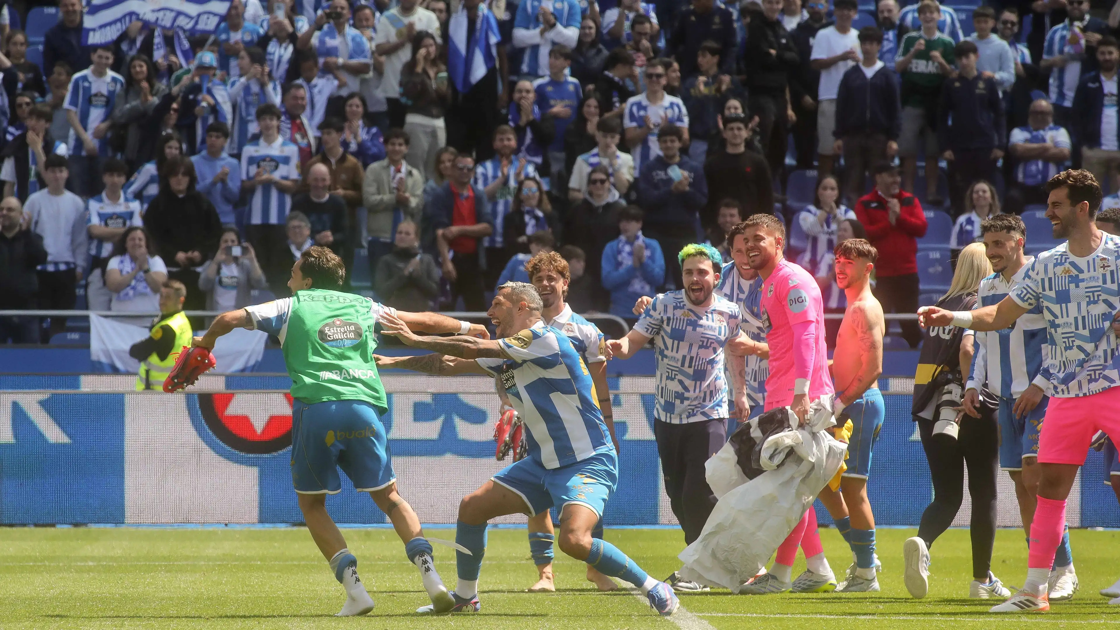 Deportivo La Coruna'da La Liga hasreti sona erdi!