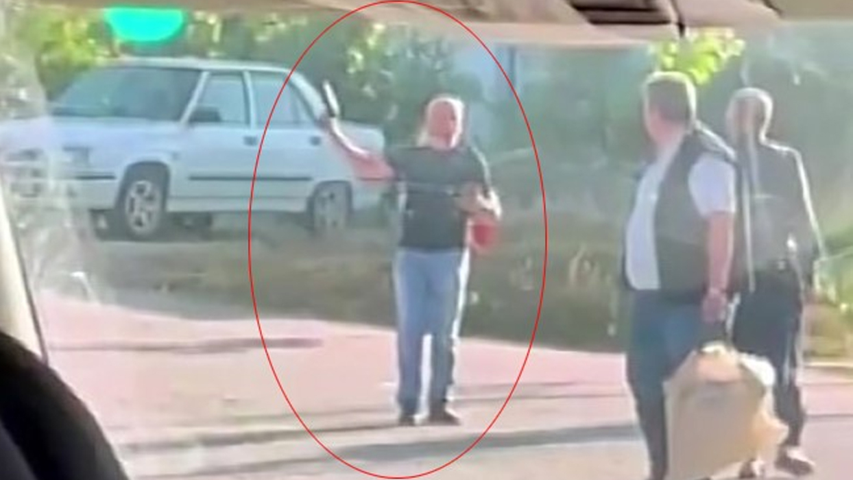 Silah sesleri mahalleyi ayağa kaldırdı: Sokakta mermi yağdıran şüpheli gözaltında