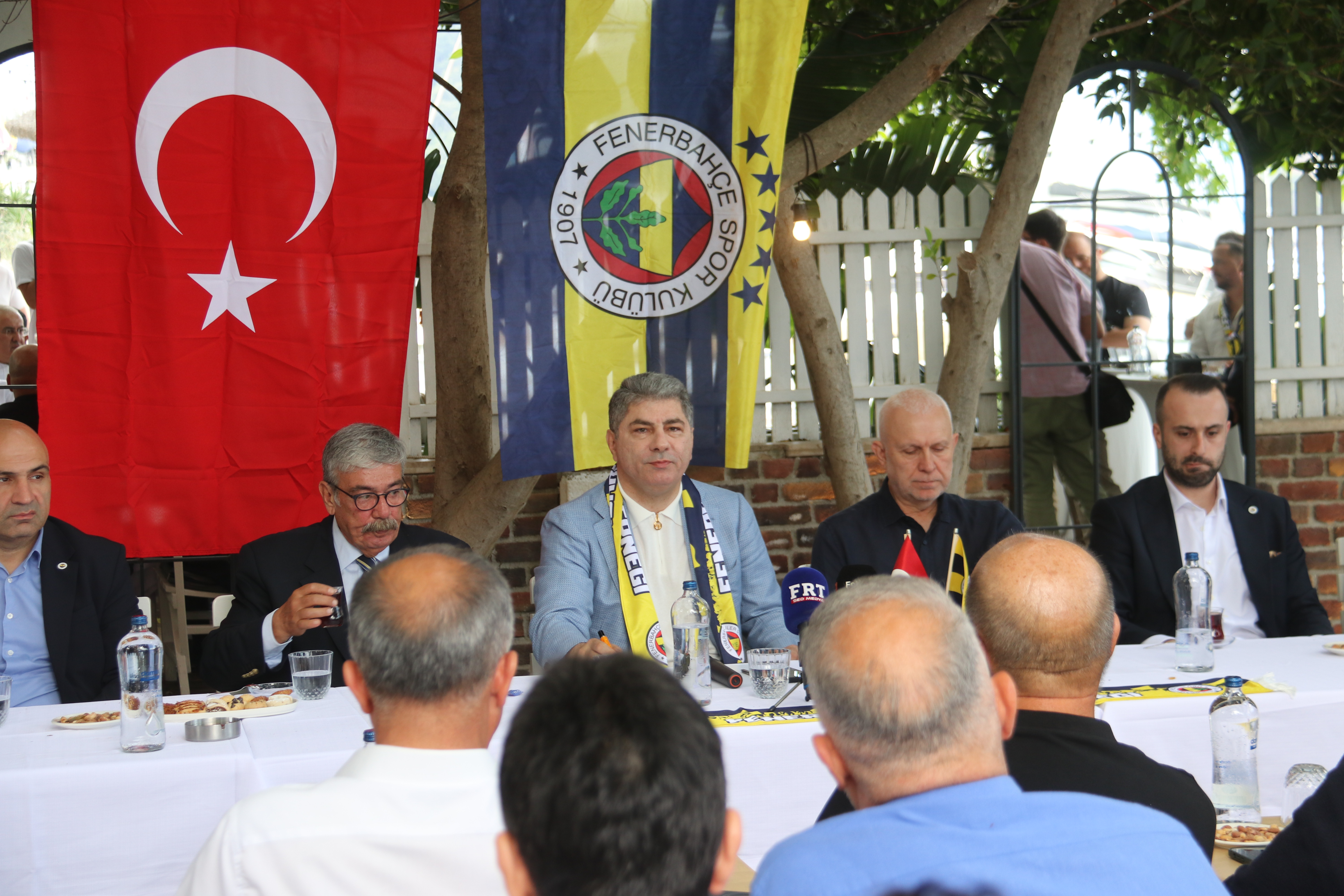 Hakan Safi, Fethiye'de kongre üyeleri ve taraftarlarla buluştu