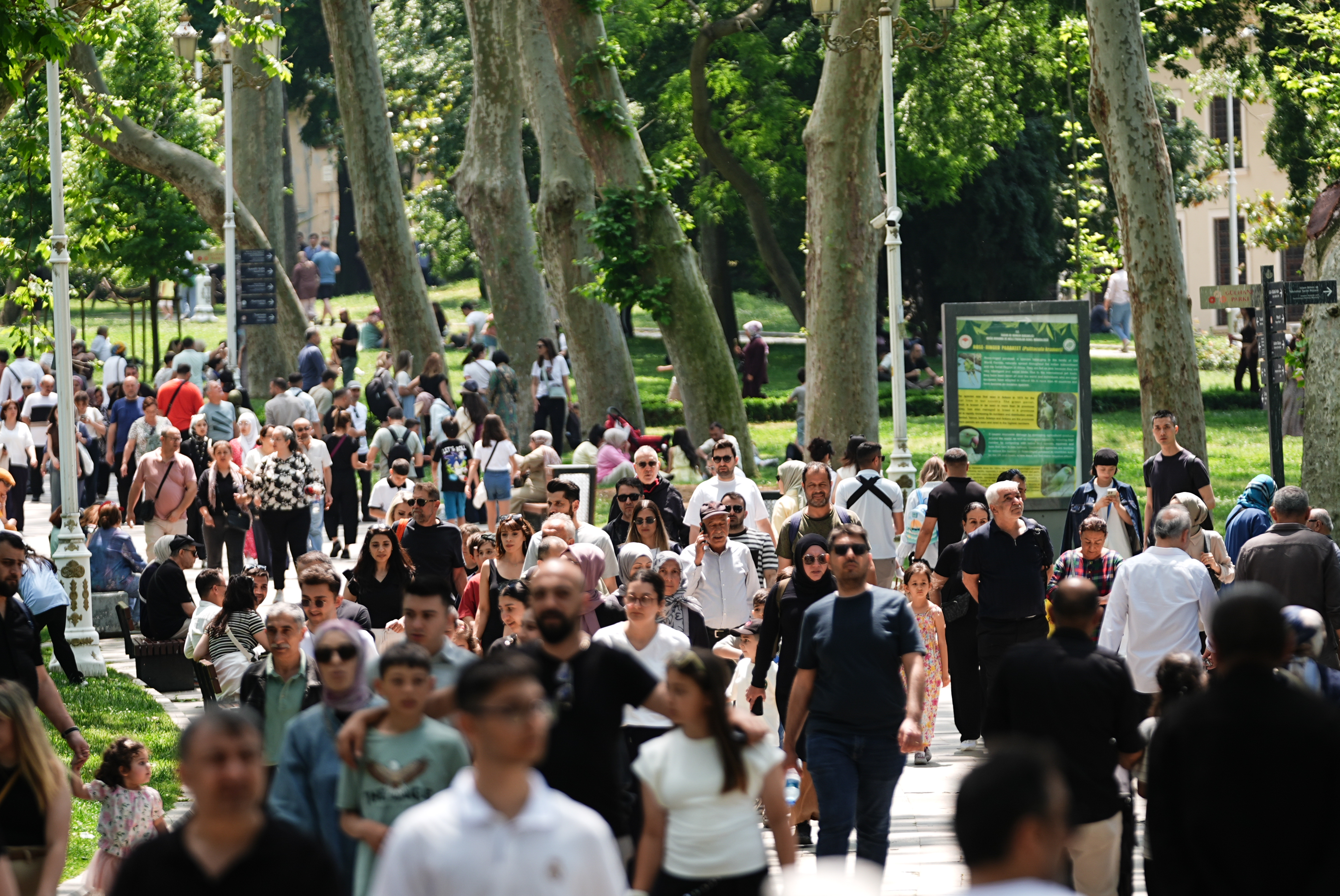 İstanbul'da bayram yoğunluğu: Güzel havayı fırsat bildiler